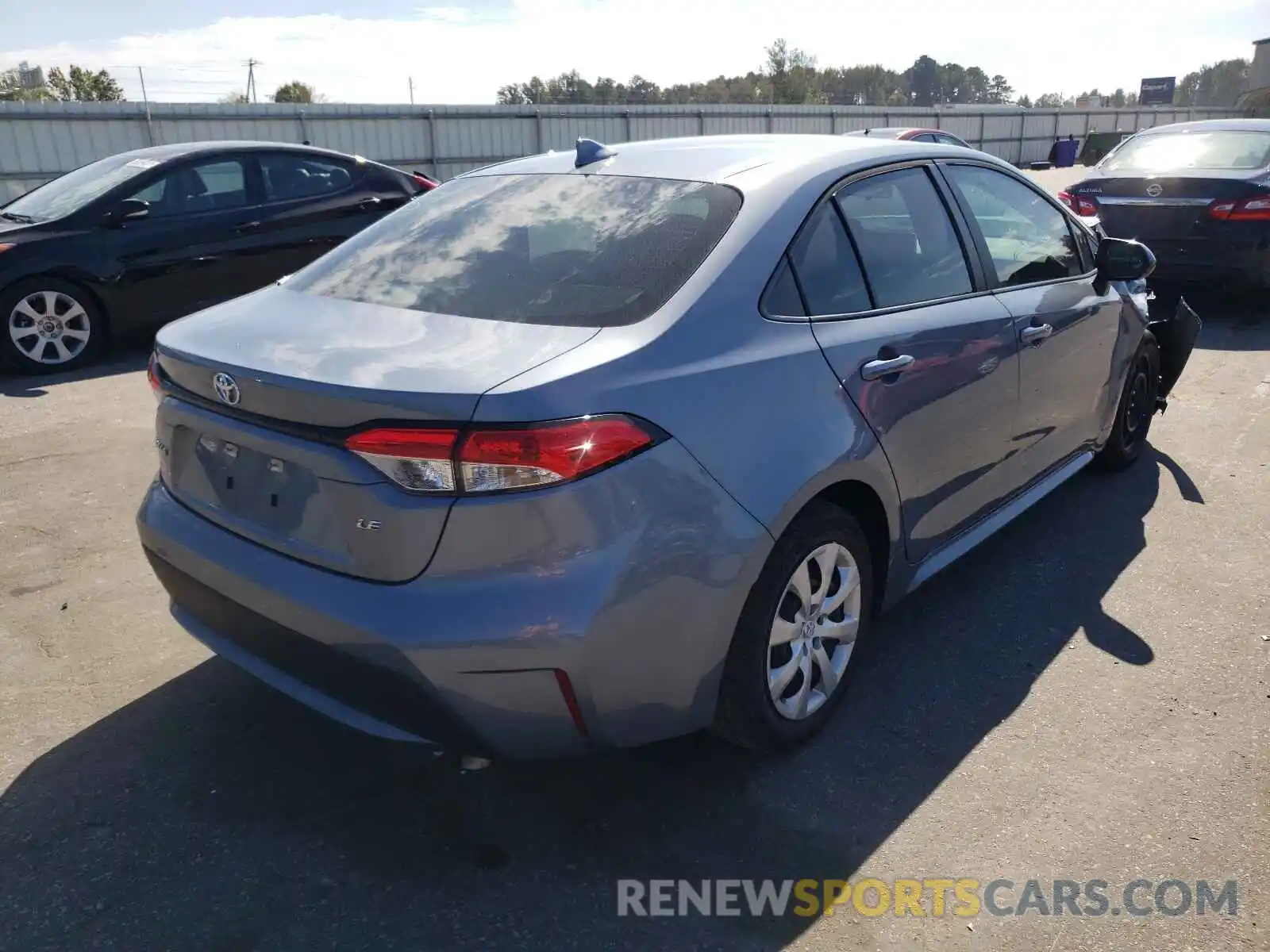 4 Photograph of a damaged car 5YFEPRAE0LP109052 TOYOTA COROLLA 2020