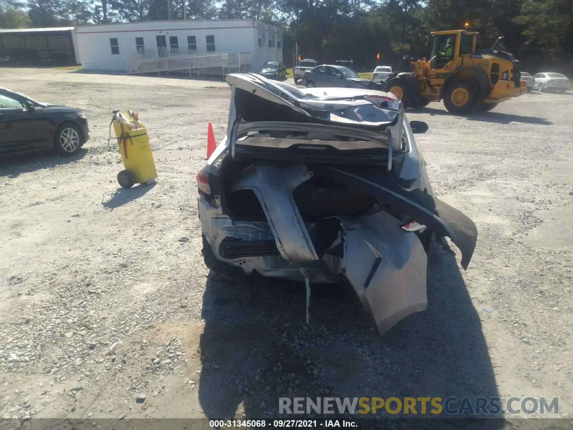 6 Photograph of a damaged car 5YFEPRAE0LP109973 TOYOTA COROLLA 2020