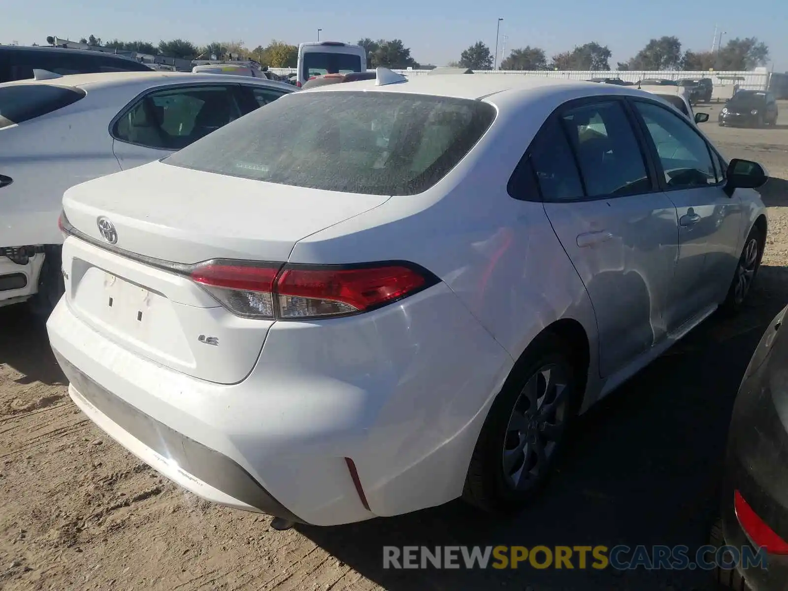 4 Photograph of a damaged car 5YFEPRAE0LP110217 TOYOTA COROLLA 2020