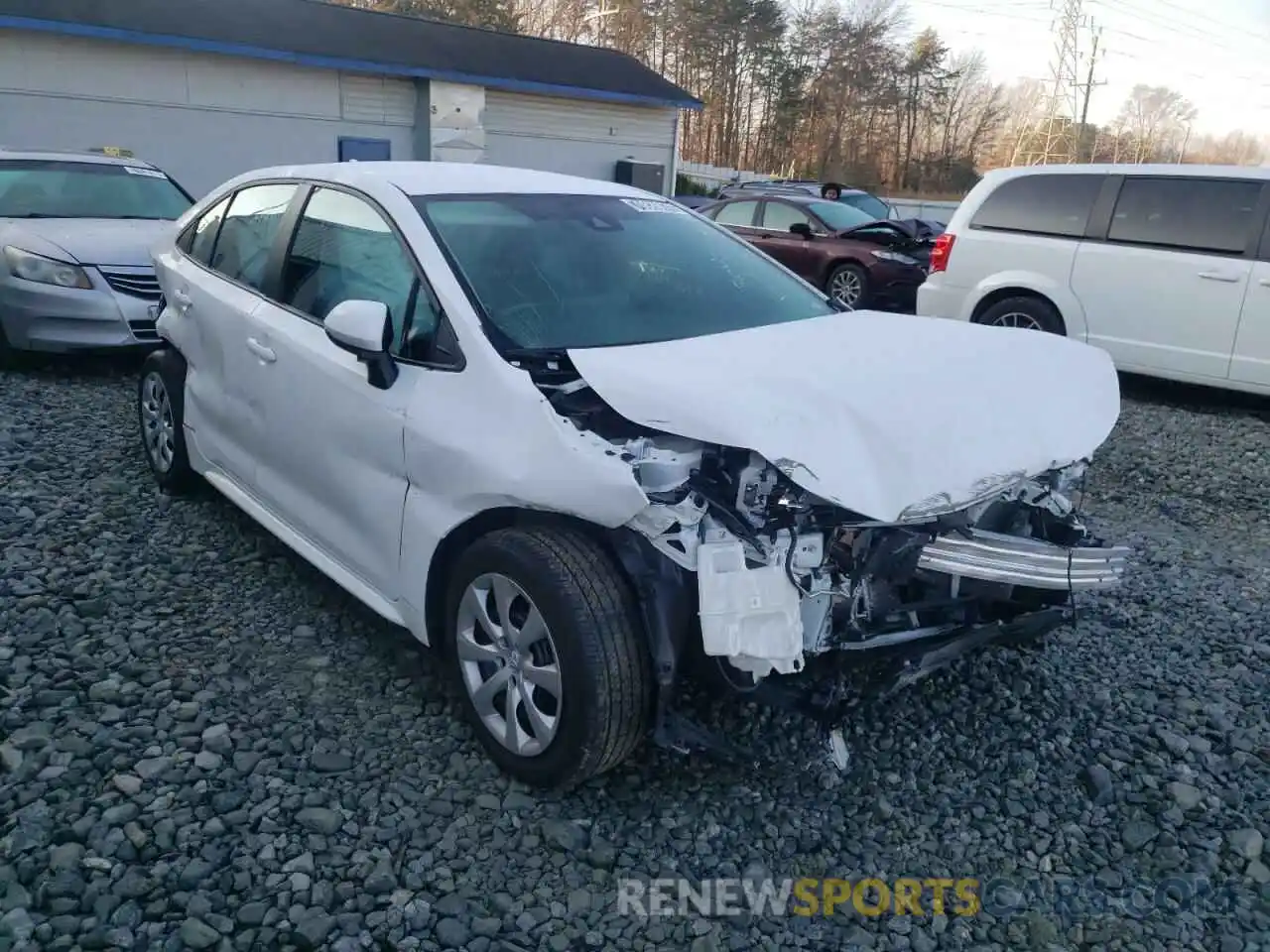 1 Photograph of a damaged car 5YFEPRAE0LP110265 TOYOTA COROLLA 2020