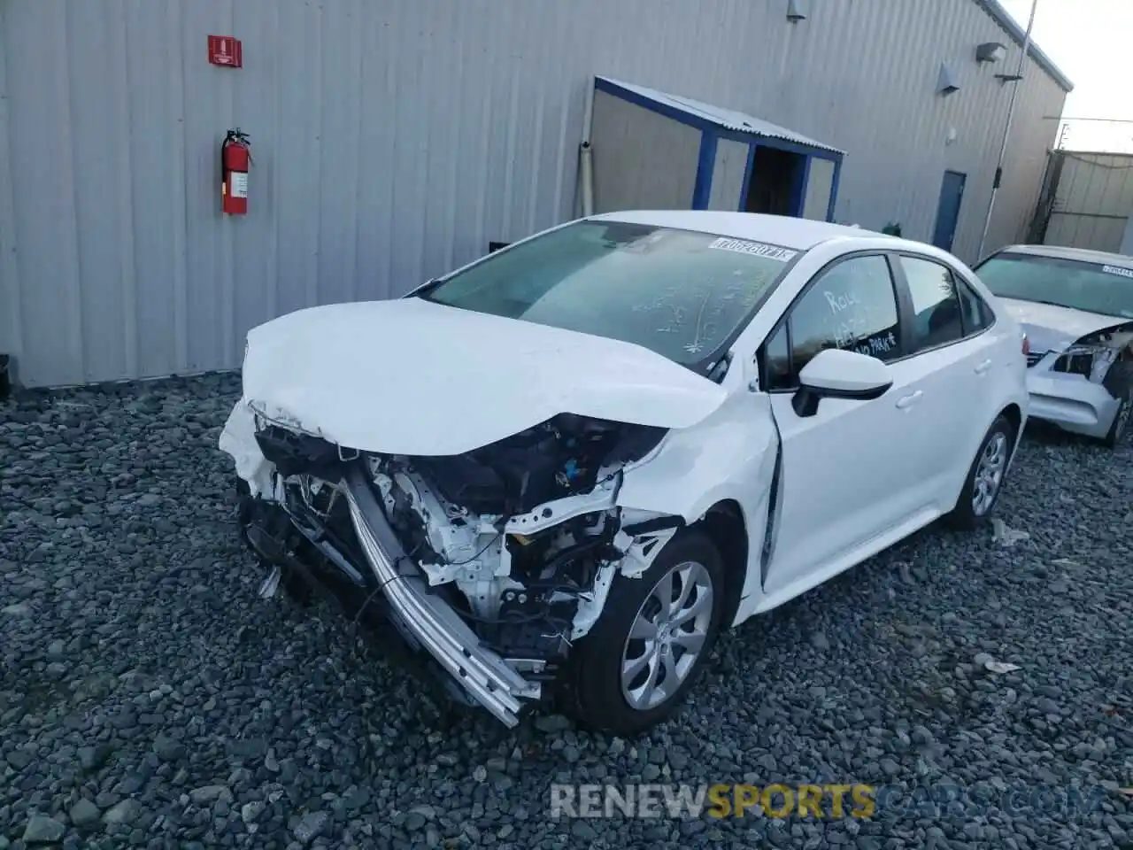 2 Photograph of a damaged car 5YFEPRAE0LP110265 TOYOTA COROLLA 2020