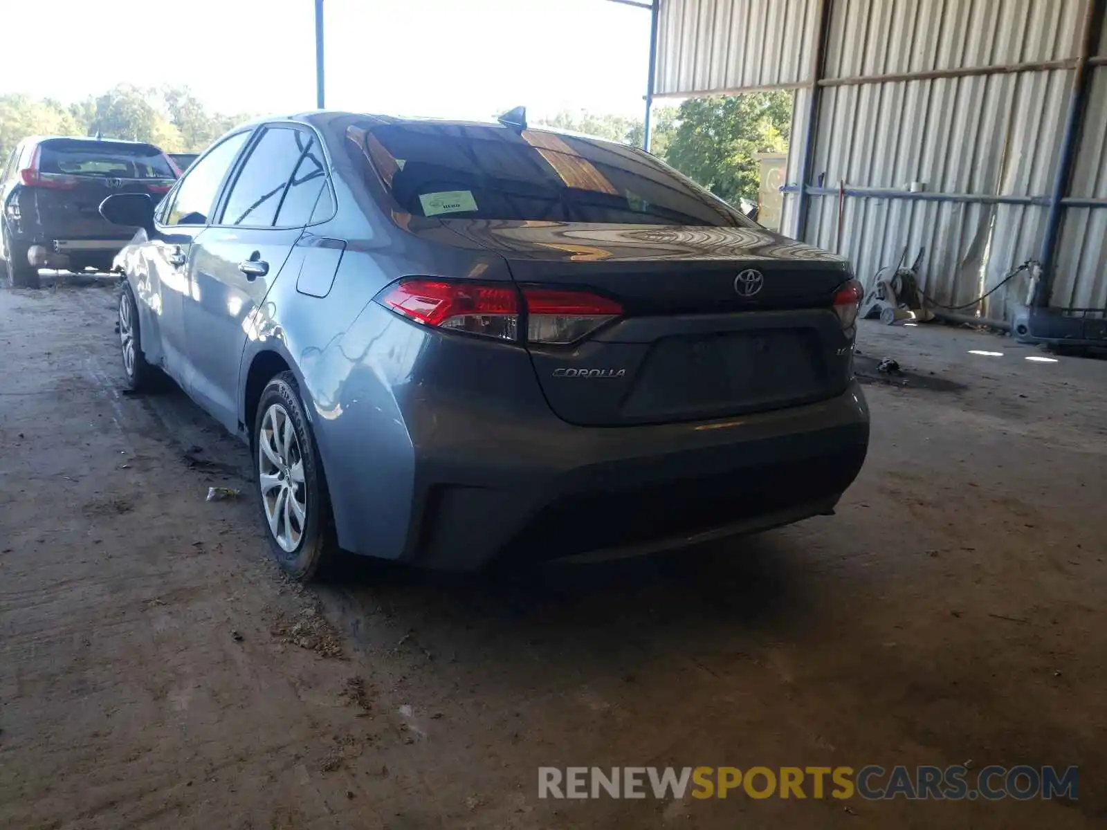 3 Photograph of a damaged car 5YFEPRAE0LP110301 TOYOTA COROLLA 2020