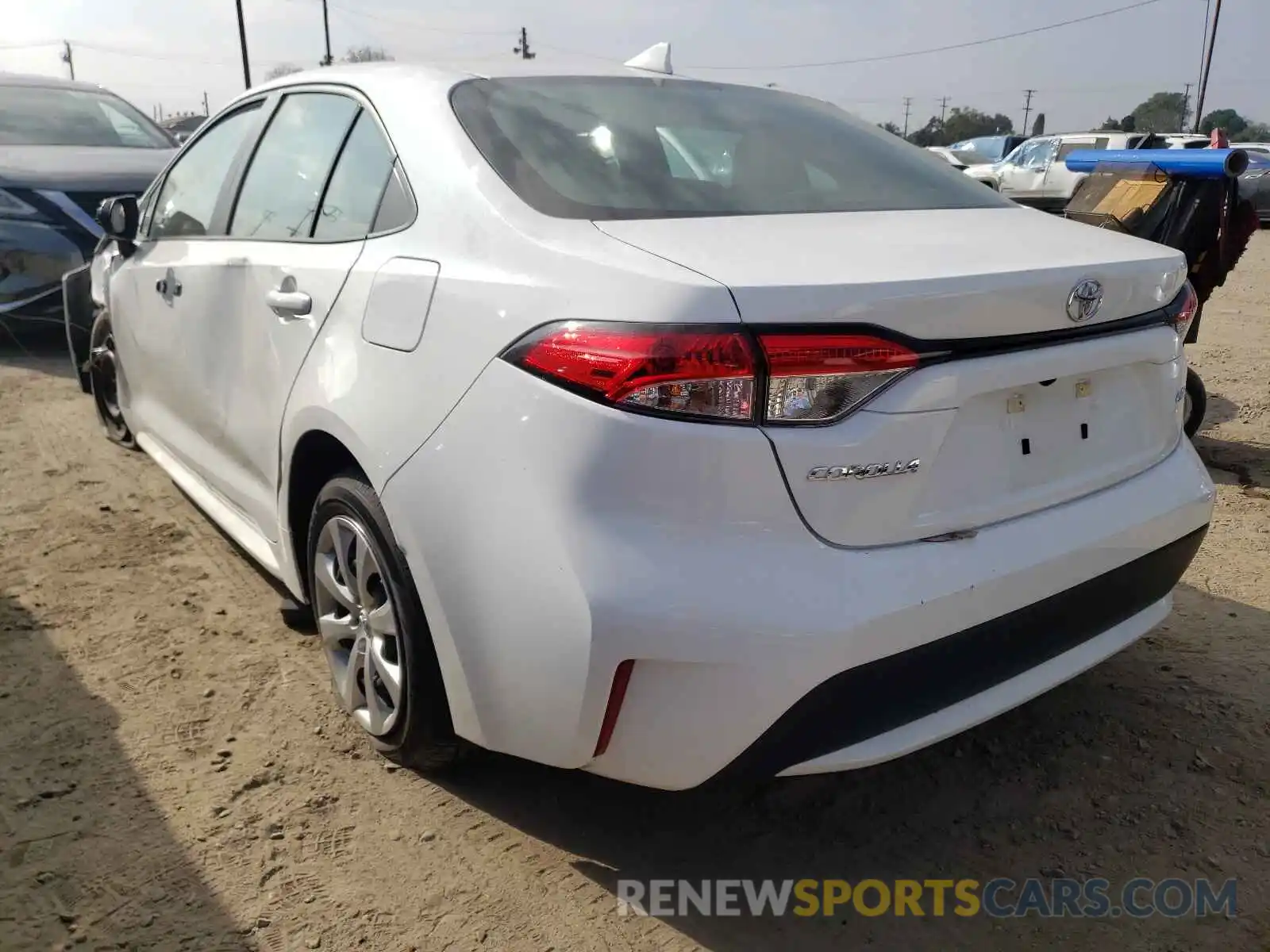 3 Photograph of a damaged car 5YFEPRAE0LP110329 TOYOTA COROLLA 2020