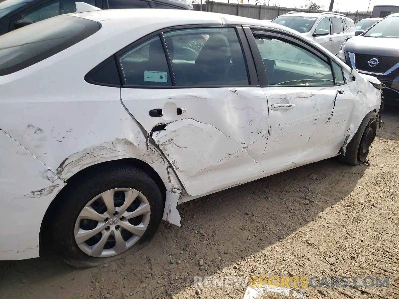 9 Photograph of a damaged car 5YFEPRAE0LP110329 TOYOTA COROLLA 2020