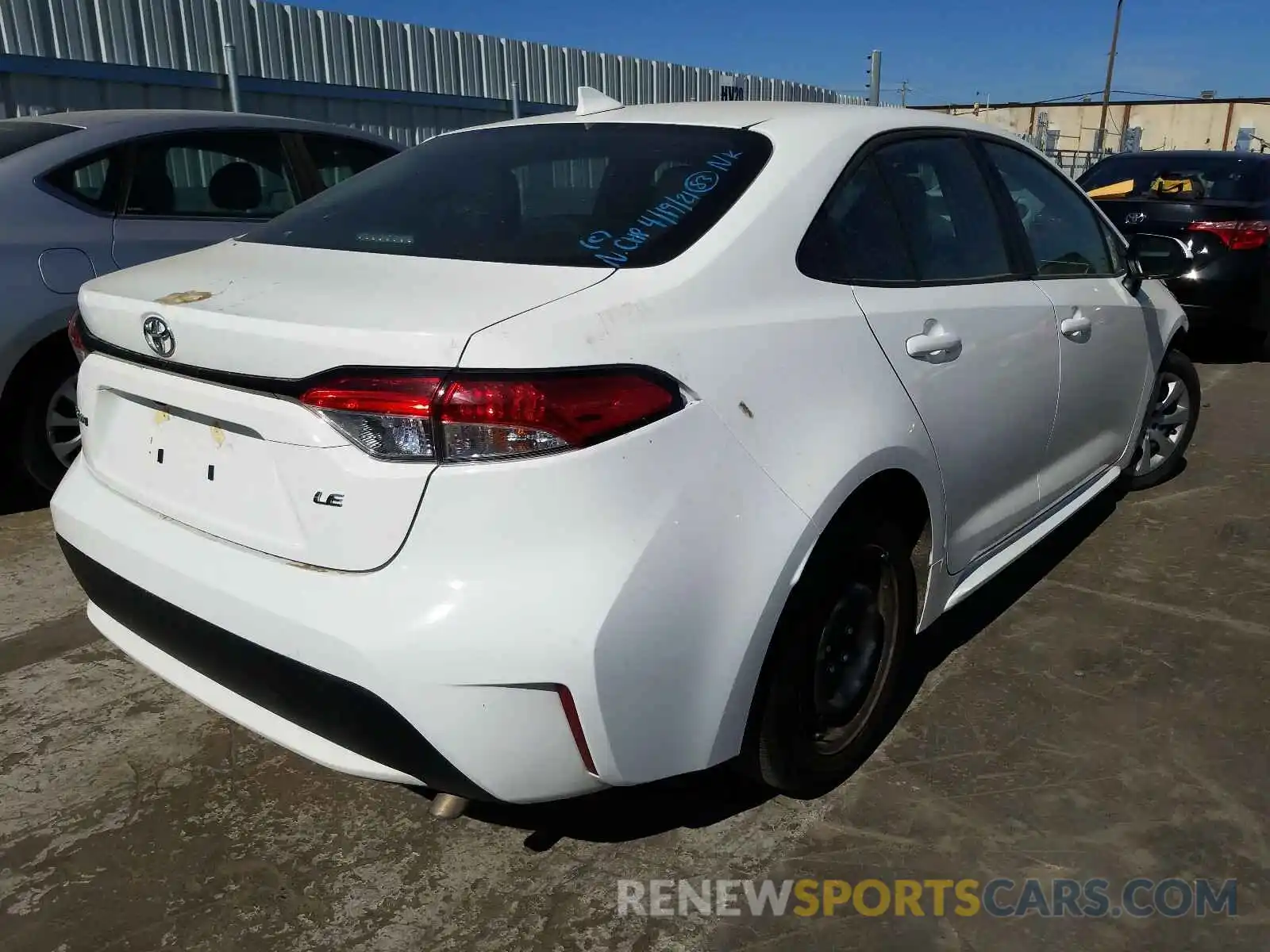 4 Photograph of a damaged car 5YFEPRAE0LP110878 TOYOTA COROLLA 2020