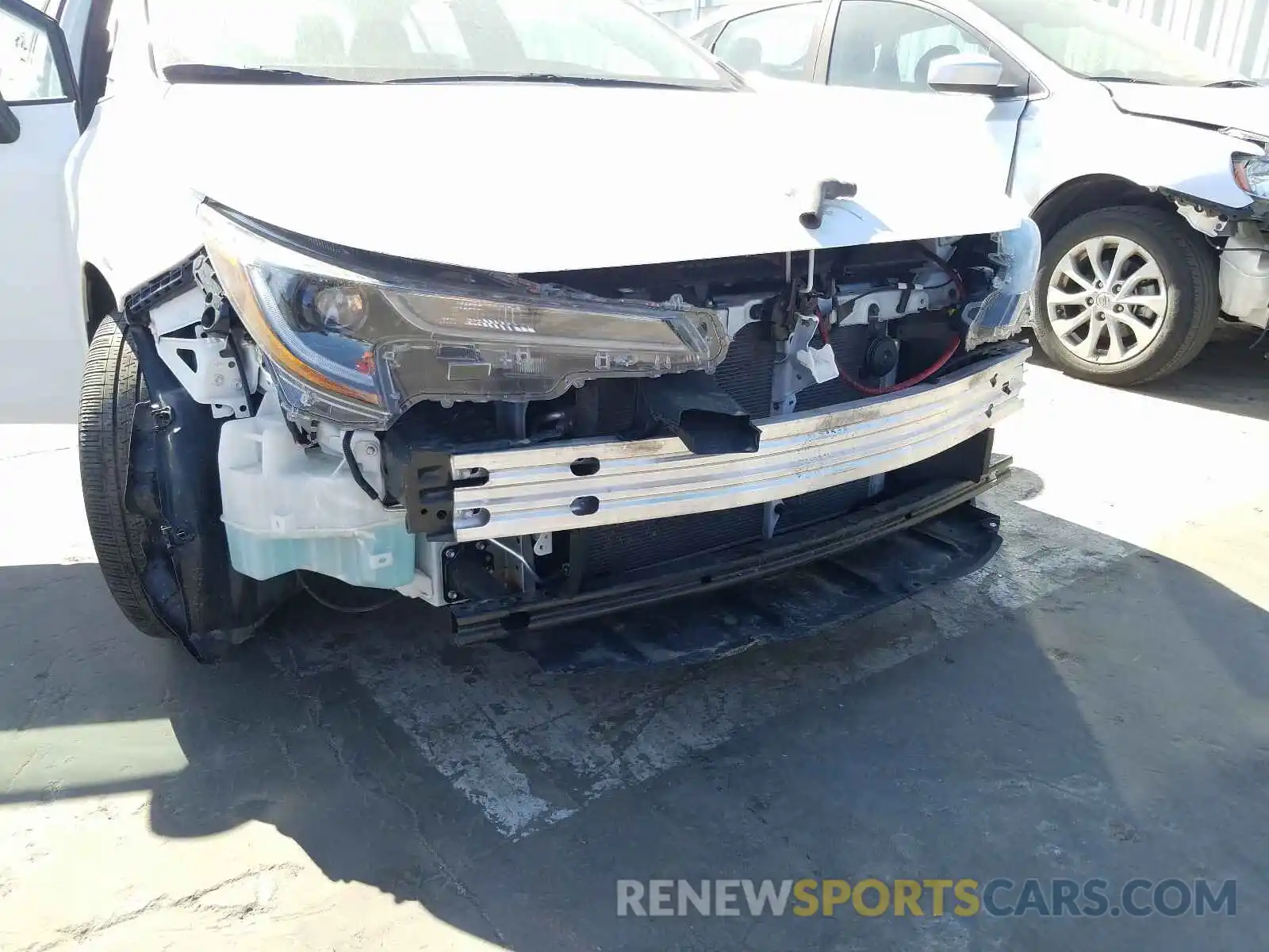 9 Photograph of a damaged car 5YFEPRAE0LP110878 TOYOTA COROLLA 2020