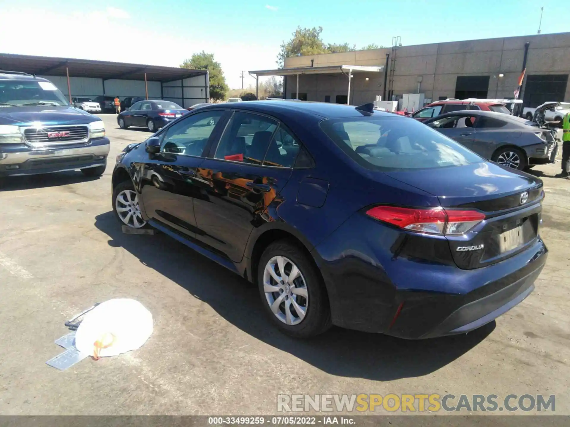 3 Photograph of a damaged car 5YFEPRAE0LP114171 TOYOTA COROLLA 2020