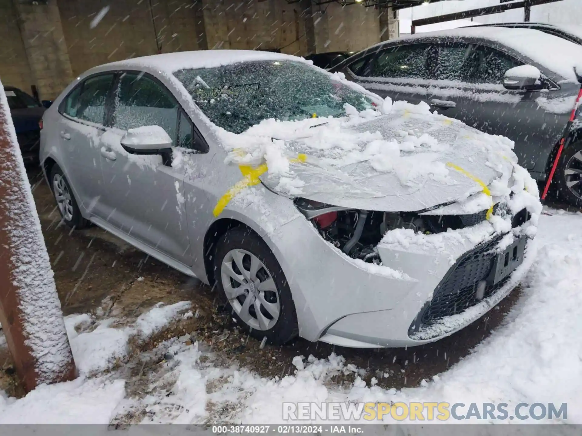 1 Photograph of a damaged car 5YFEPRAE0LP115420 TOYOTA COROLLA 2020