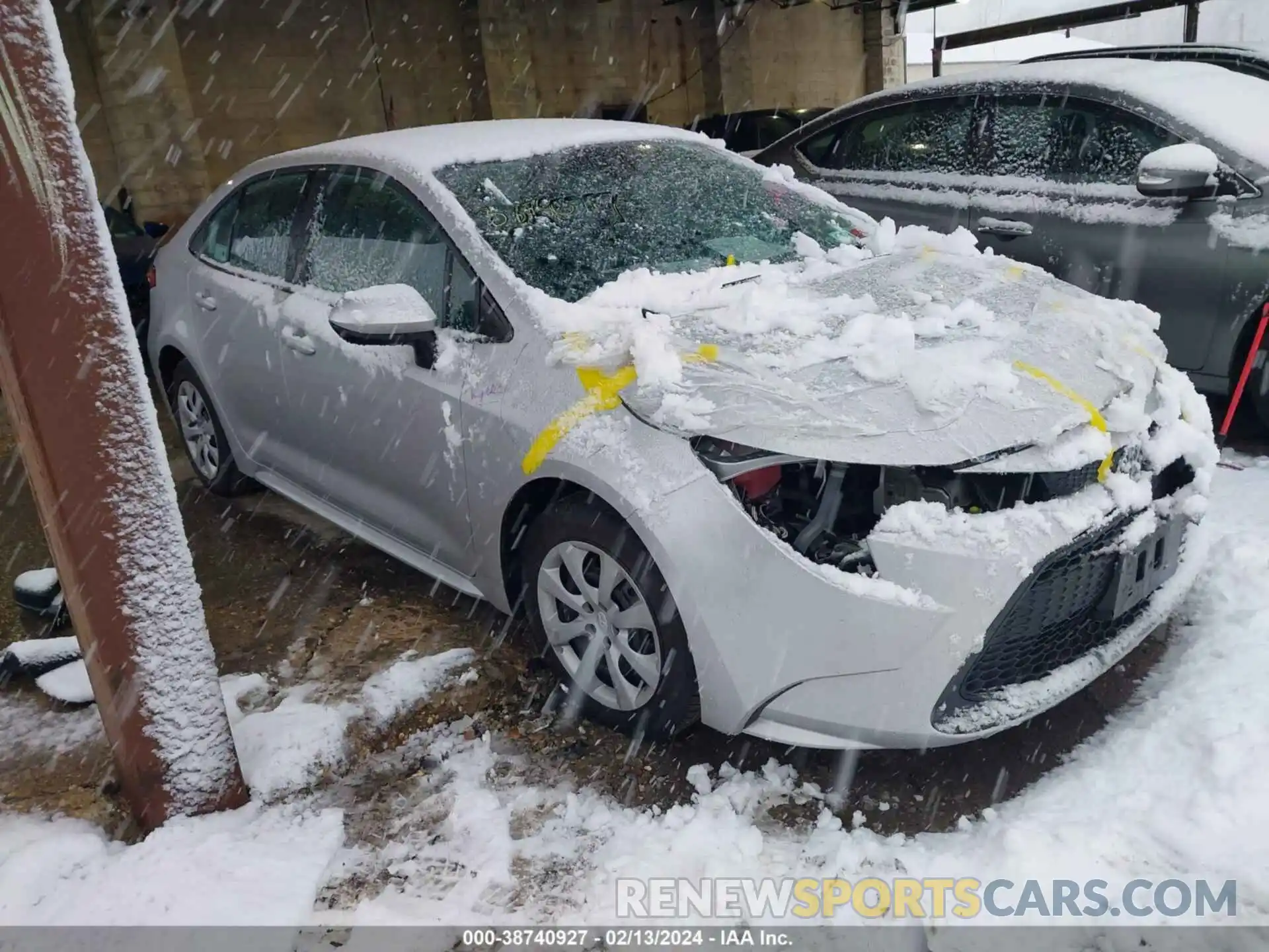 13 Photograph of a damaged car 5YFEPRAE0LP115420 TOYOTA COROLLA 2020