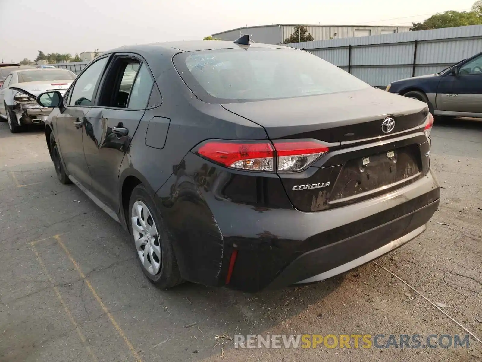 3 Photograph of a damaged car 5YFEPRAE0LP115482 TOYOTA COROLLA 2020