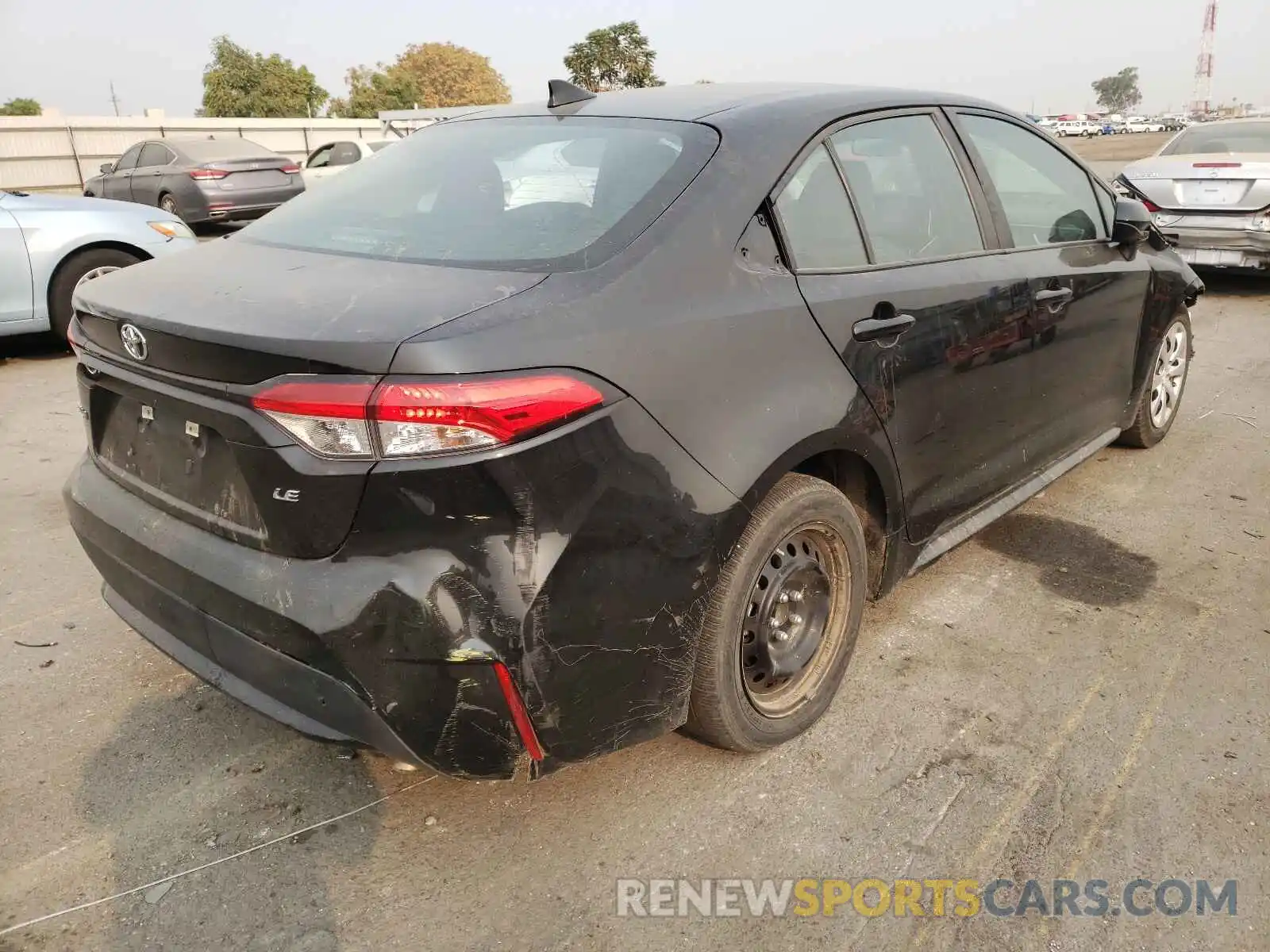 4 Photograph of a damaged car 5YFEPRAE0LP115482 TOYOTA COROLLA 2020