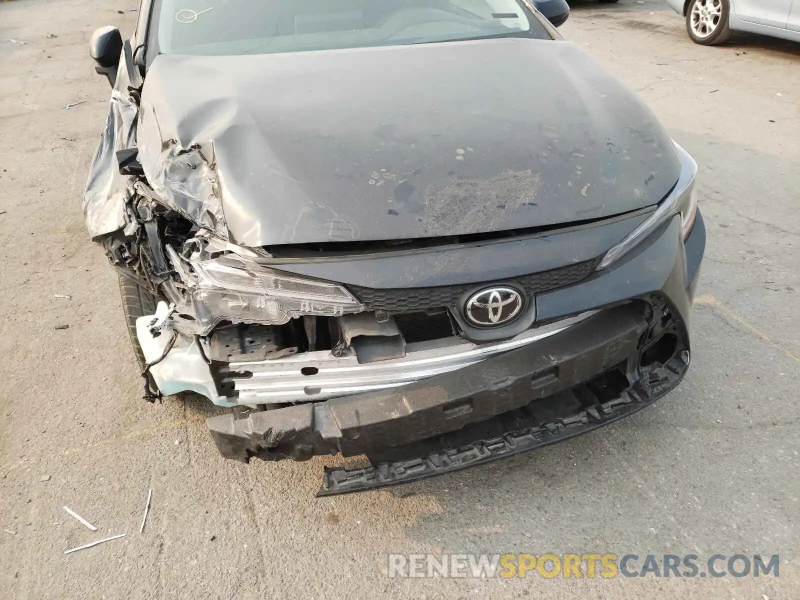 9 Photograph of a damaged car 5YFEPRAE0LP115482 TOYOTA COROLLA 2020