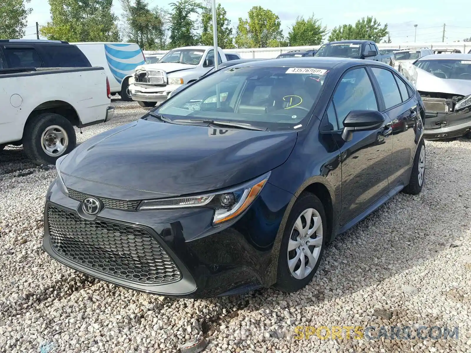 2 Photograph of a damaged car 5YFEPRAE0LP116485 TOYOTA COROLLA 2020