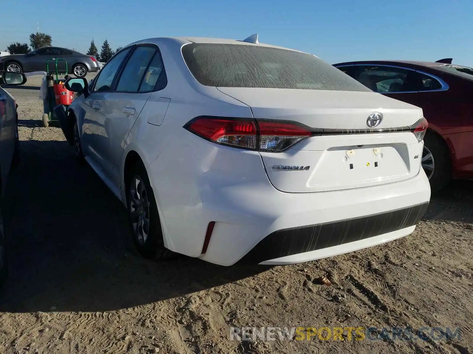 3 Photograph of a damaged car 5YFEPRAE0LP116664 TOYOTA COROLLA 2020