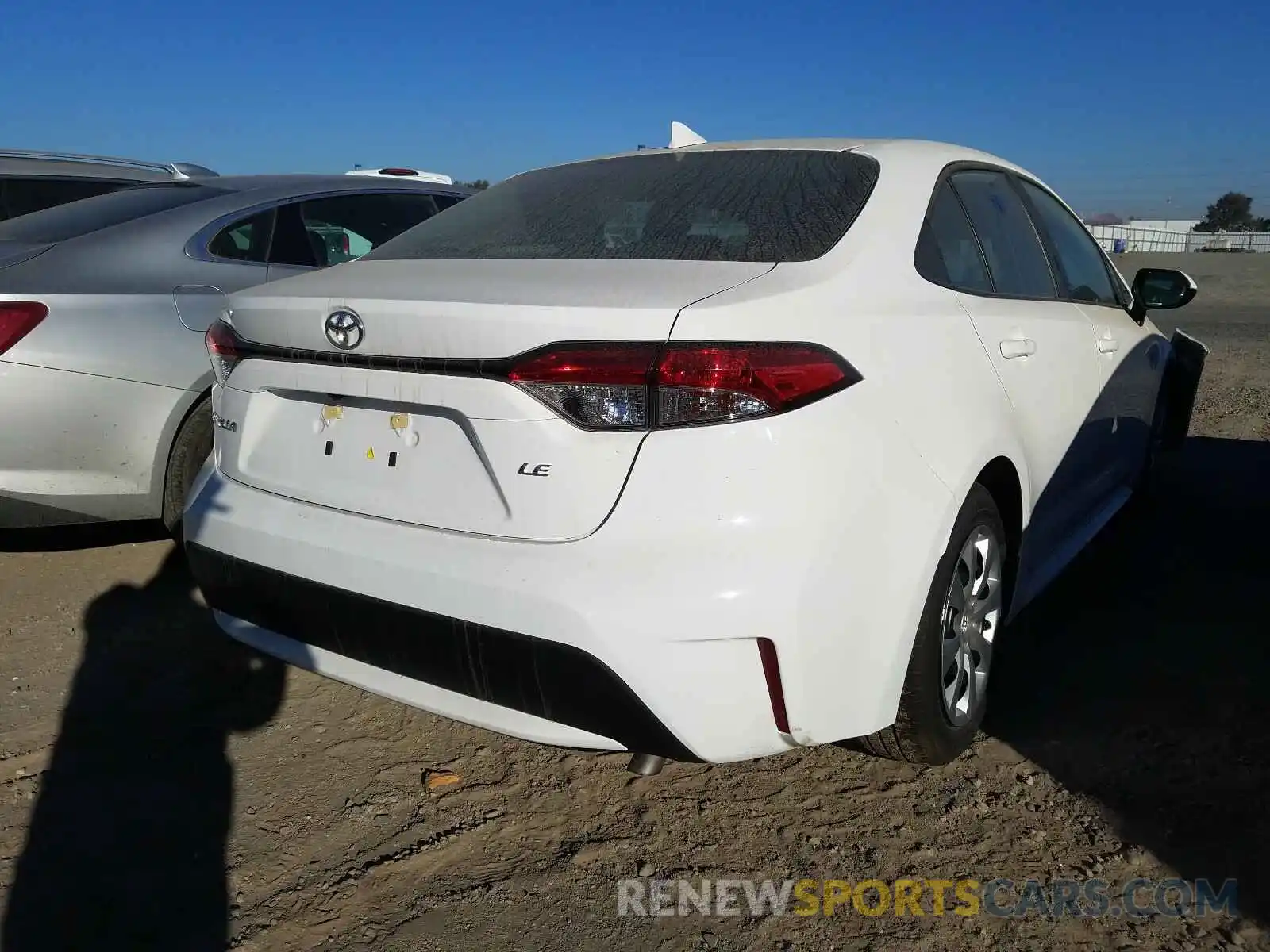 4 Photograph of a damaged car 5YFEPRAE0LP116664 TOYOTA COROLLA 2020