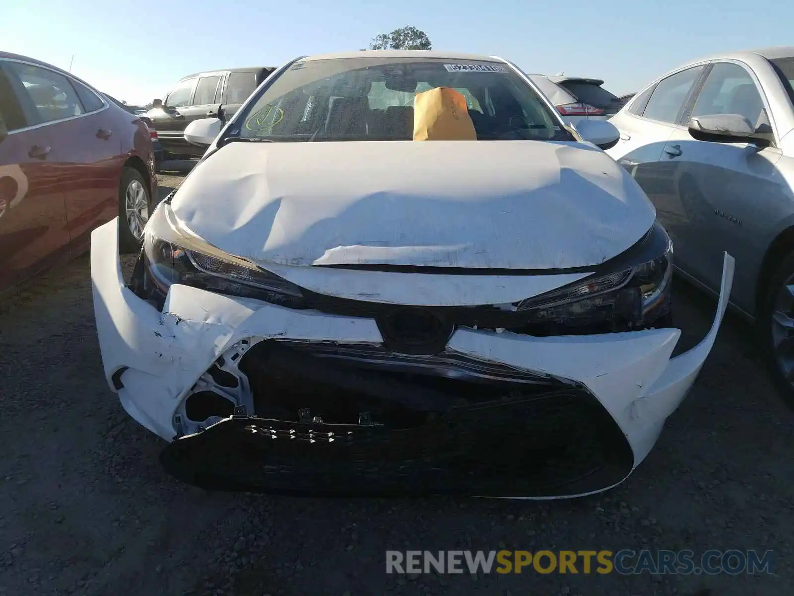 9 Photograph of a damaged car 5YFEPRAE0LP116664 TOYOTA COROLLA 2020