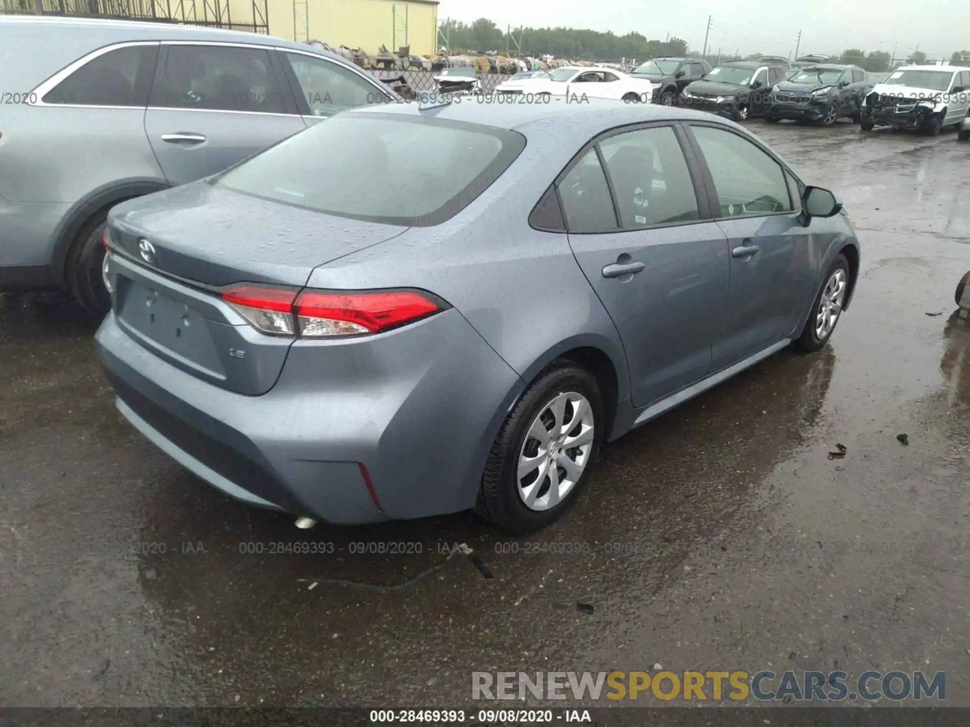 4 Photograph of a damaged car 5YFEPRAE0LP117152 TOYOTA COROLLA 2020