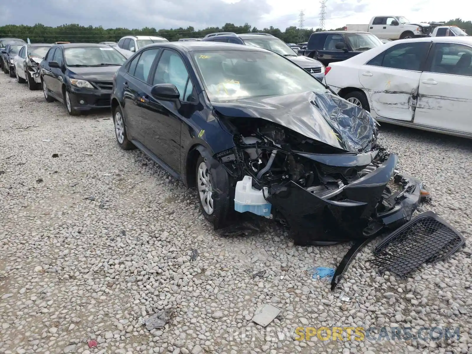 1 Photograph of a damaged car 5YFEPRAE0LP117538 TOYOTA COROLLA 2020