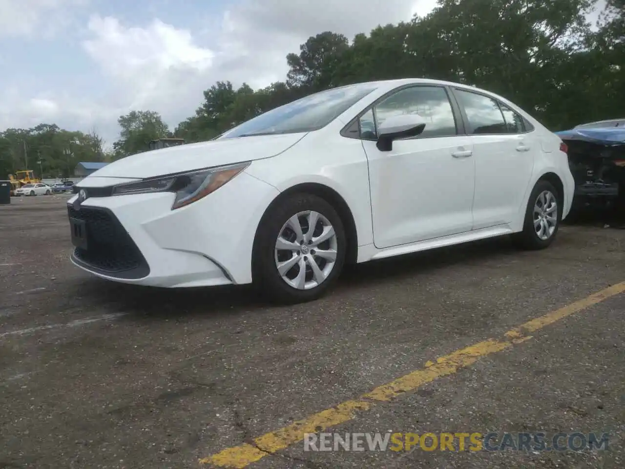 2 Photograph of a damaged car 5YFEPRAE0LP118544 TOYOTA COROLLA 2020