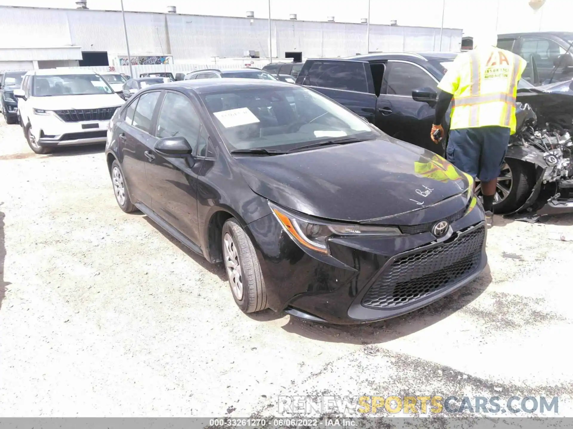 1 Photograph of a damaged car 5YFEPRAE0LP118639 TOYOTA COROLLA 2020