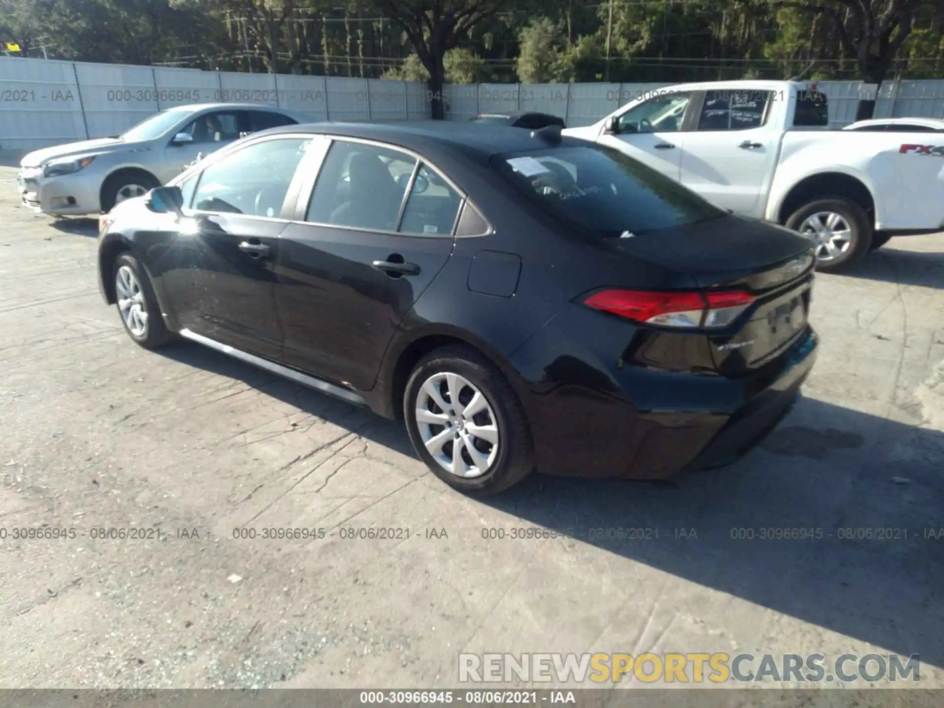 3 Photograph of a damaged car 5YFEPRAE0LP118687 TOYOTA COROLLA 2020