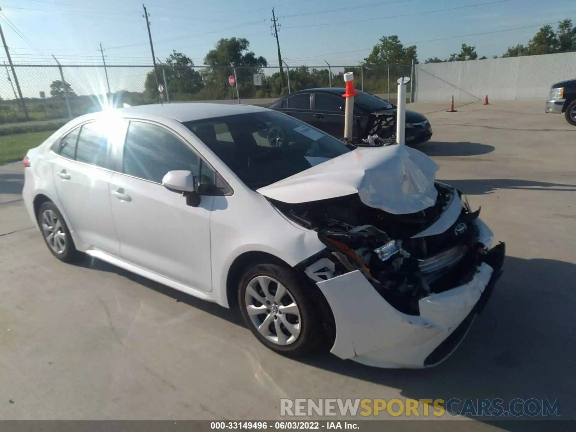 1 Photograph of a damaged car 5YFEPRAE0LP119953 TOYOTA COROLLA 2020