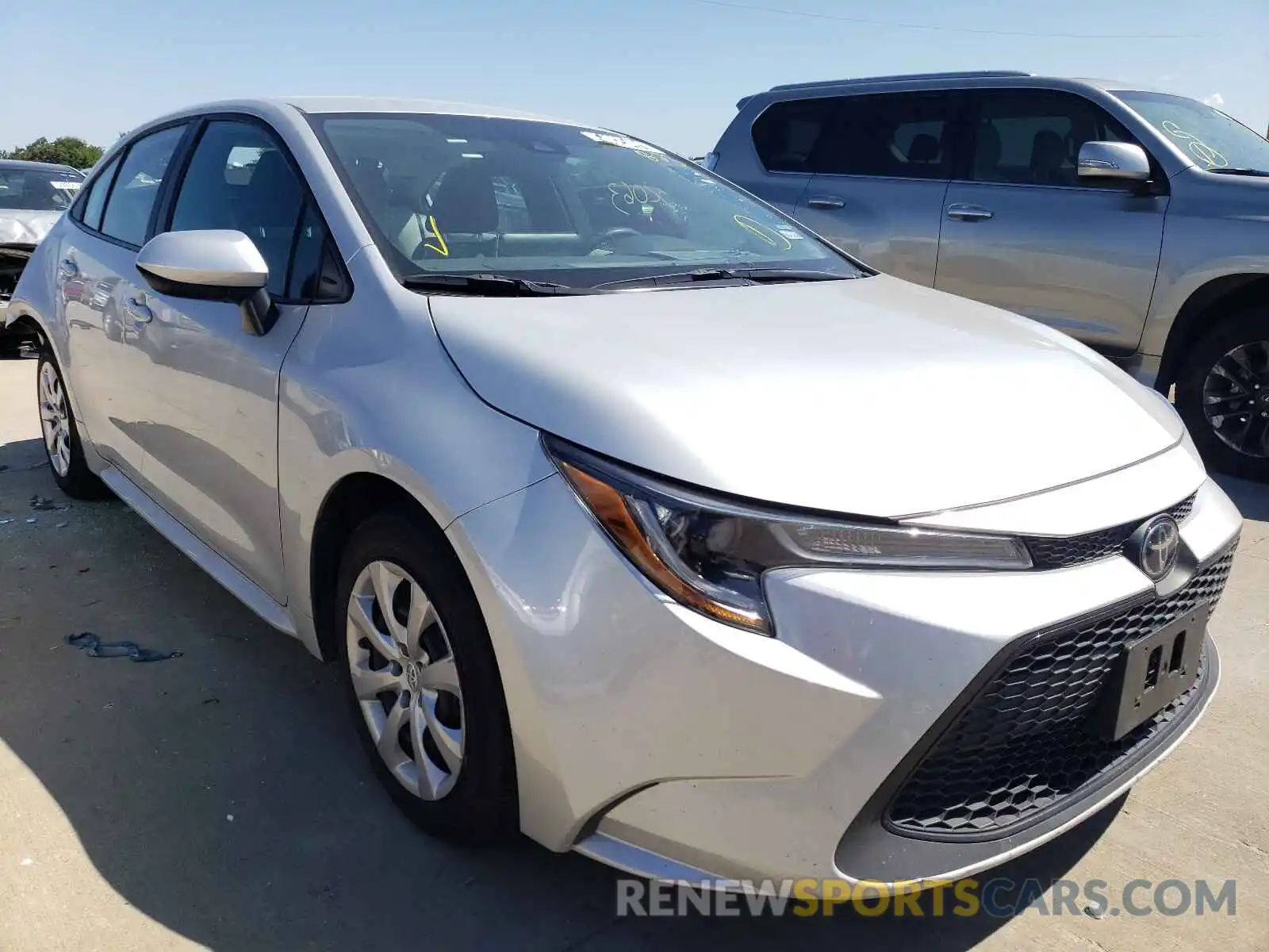 1 Photograph of a damaged car 5YFEPRAE0LP120939 TOYOTA COROLLA 2020