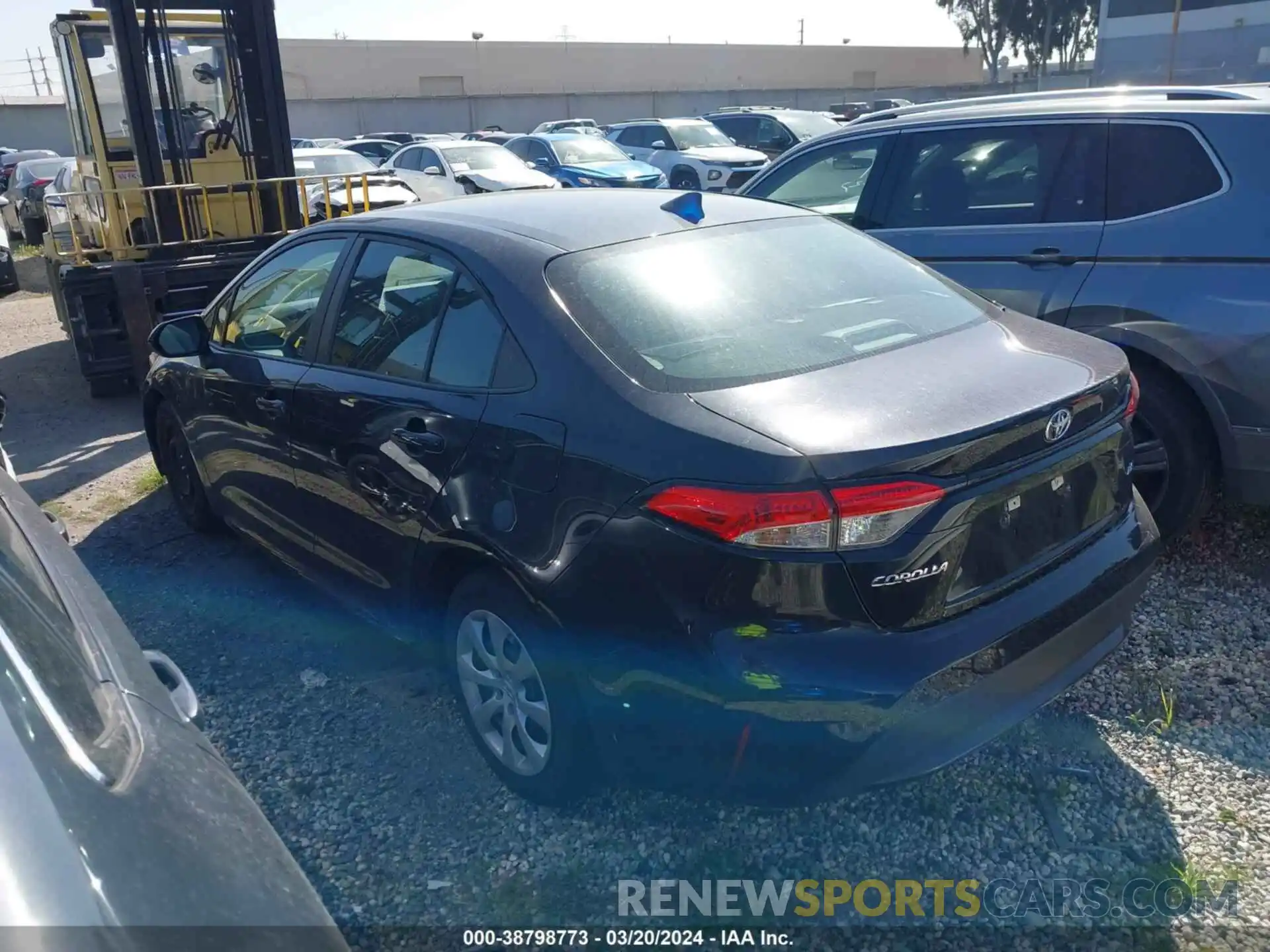 3 Photograph of a damaged car 5YFEPRAE0LP123307 TOYOTA COROLLA 2020