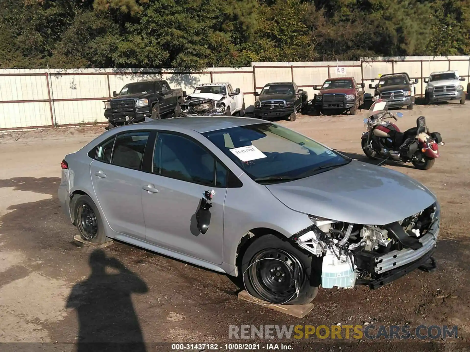 1 Photograph of a damaged car 5YFEPRAE0LP123713 TOYOTA COROLLA 2020