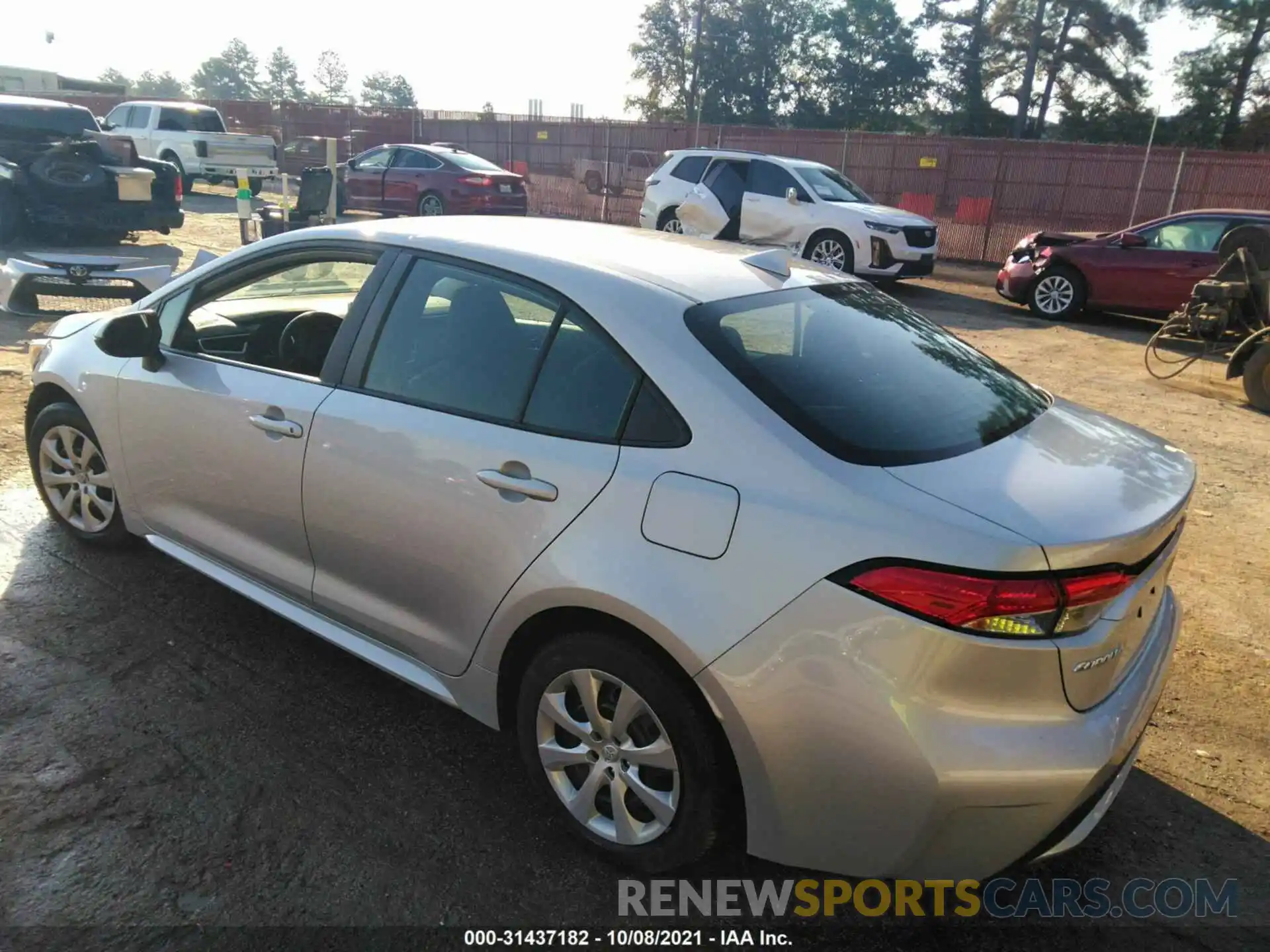 3 Photograph of a damaged car 5YFEPRAE0LP123713 TOYOTA COROLLA 2020