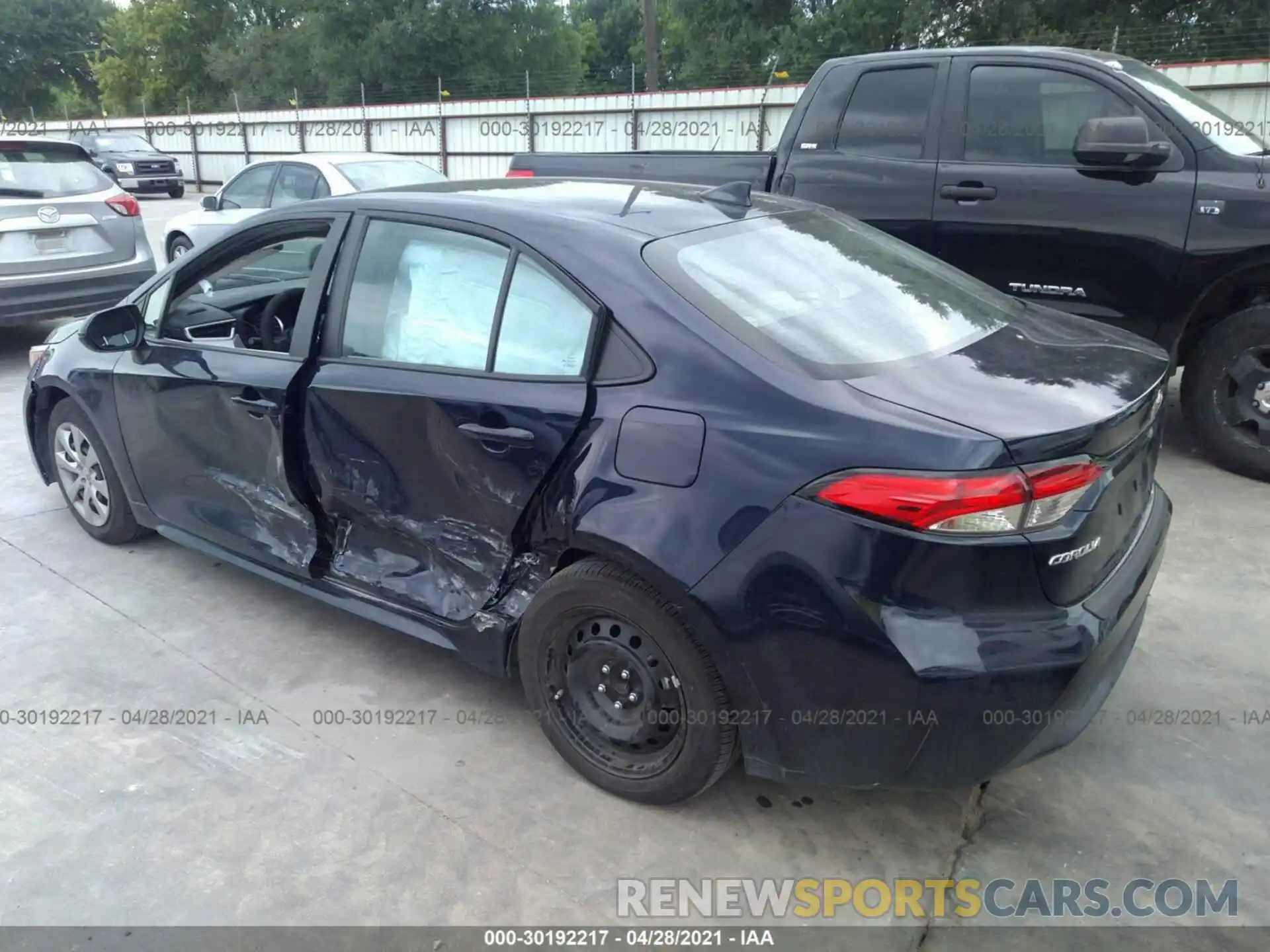 3 Photograph of a damaged car 5YFEPRAE0LP123954 TOYOTA COROLLA 2020