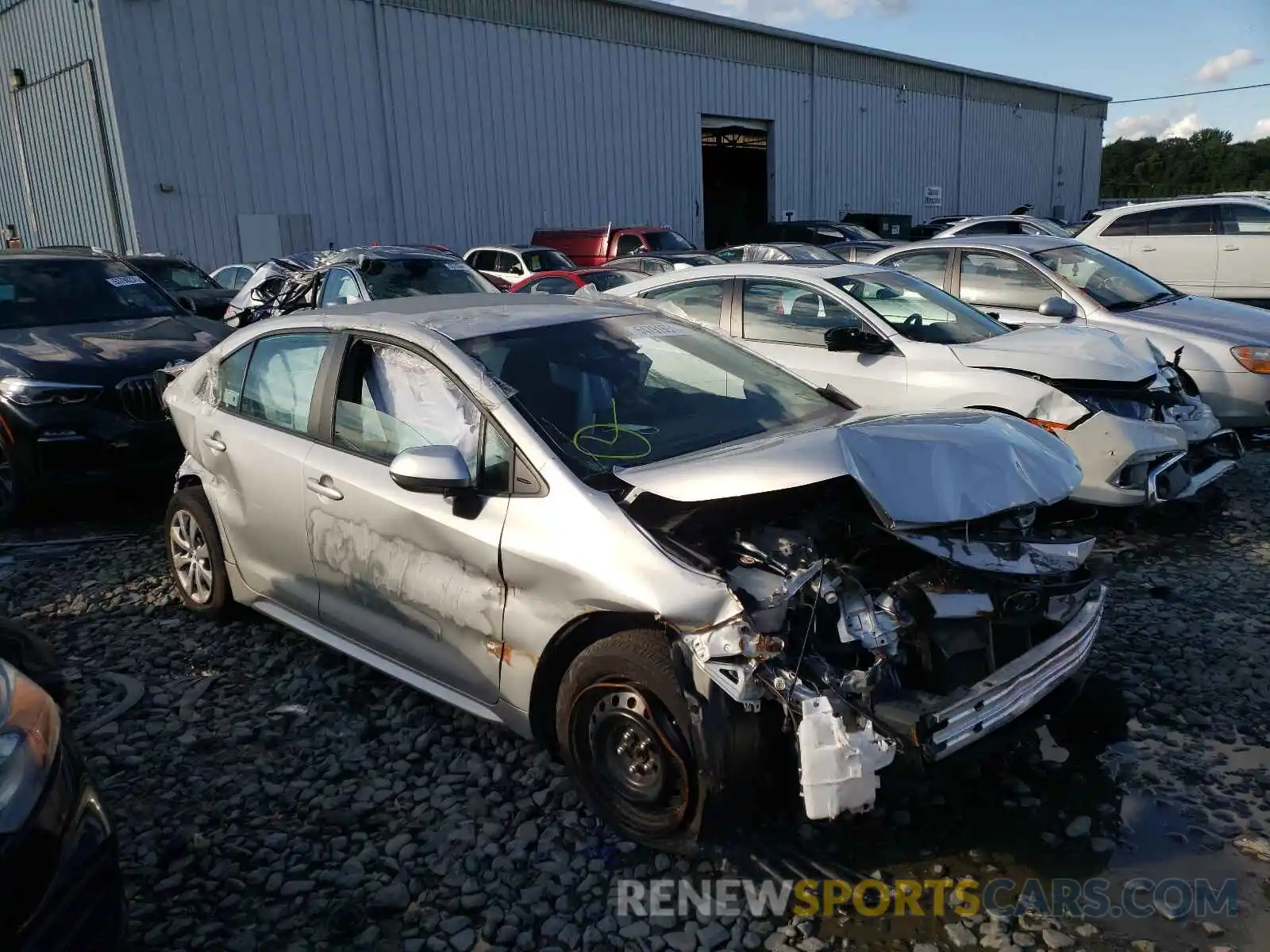 9 Photograph of a damaged car 5YFEPRAE0LP124554 TOYOTA COROLLA 2020