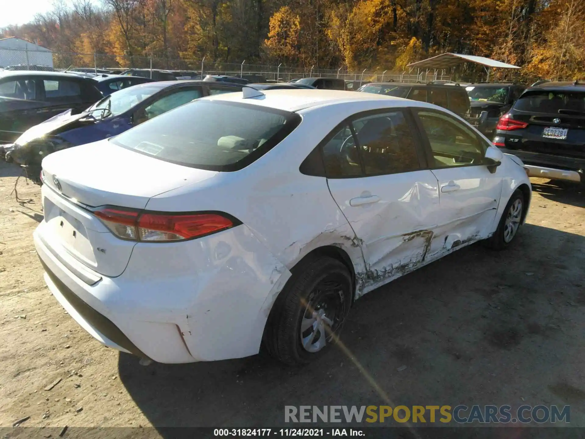 4 Photograph of a damaged car 5YFEPRAE0LP125140 TOYOTA COROLLA 2020