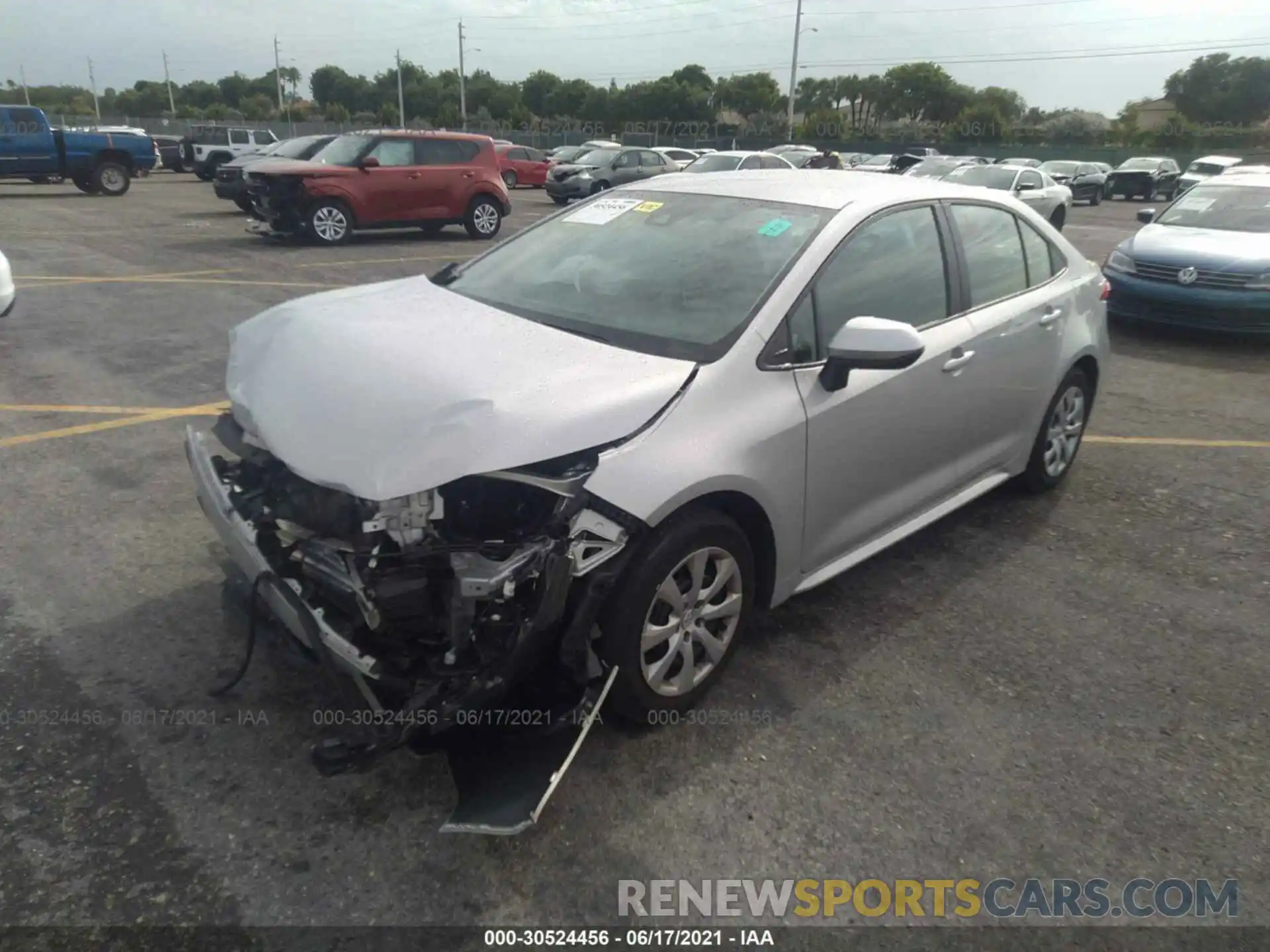 2 Photograph of a damaged car 5YFEPRAE0LP126613 TOYOTA COROLLA 2020