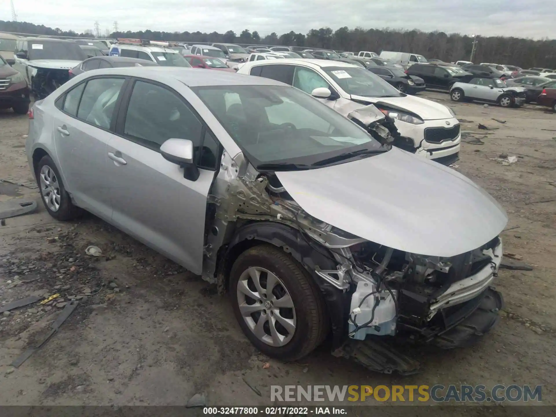 1 Photograph of a damaged car 5YFEPRAE0LP127132 TOYOTA COROLLA 2020