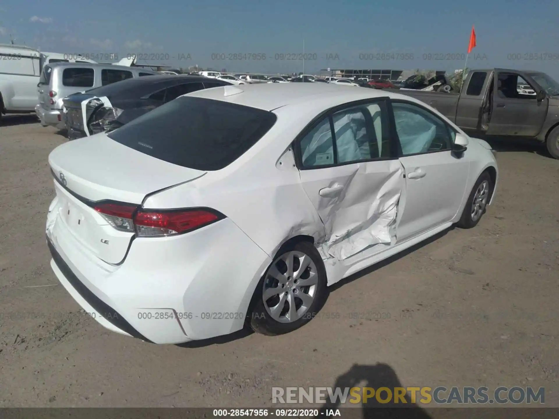 4 Photograph of a damaged car 5YFEPRAE0LP130564 TOYOTA COROLLA 2020