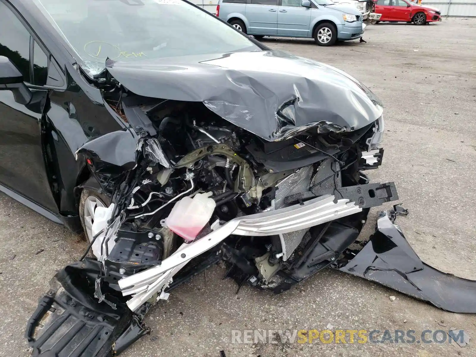 9 Photograph of a damaged car 5YFEPRAE0LP131830 TOYOTA COROLLA 2020