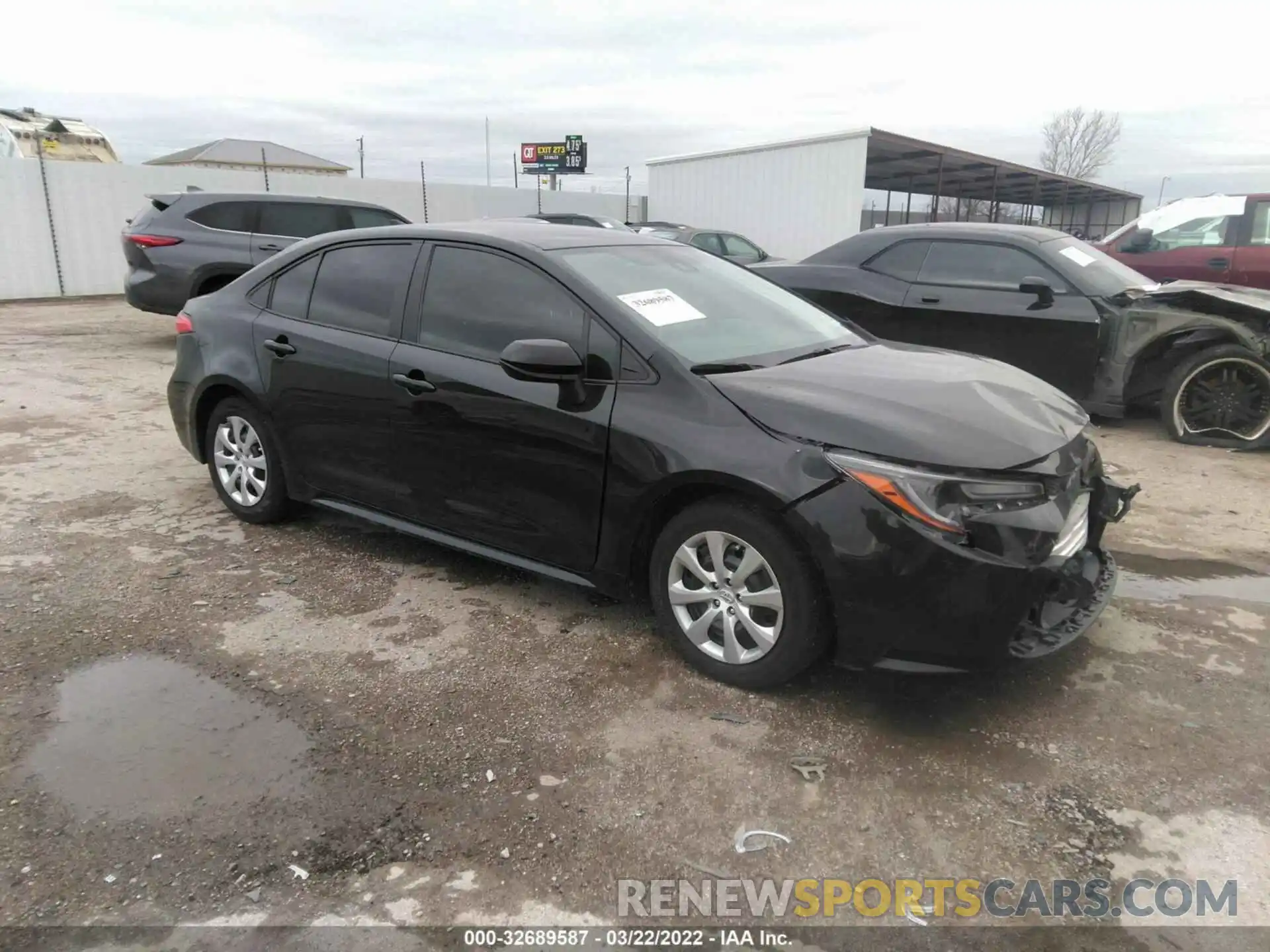 1 Photograph of a damaged car 5YFEPRAE0LP131987 TOYOTA COROLLA 2020