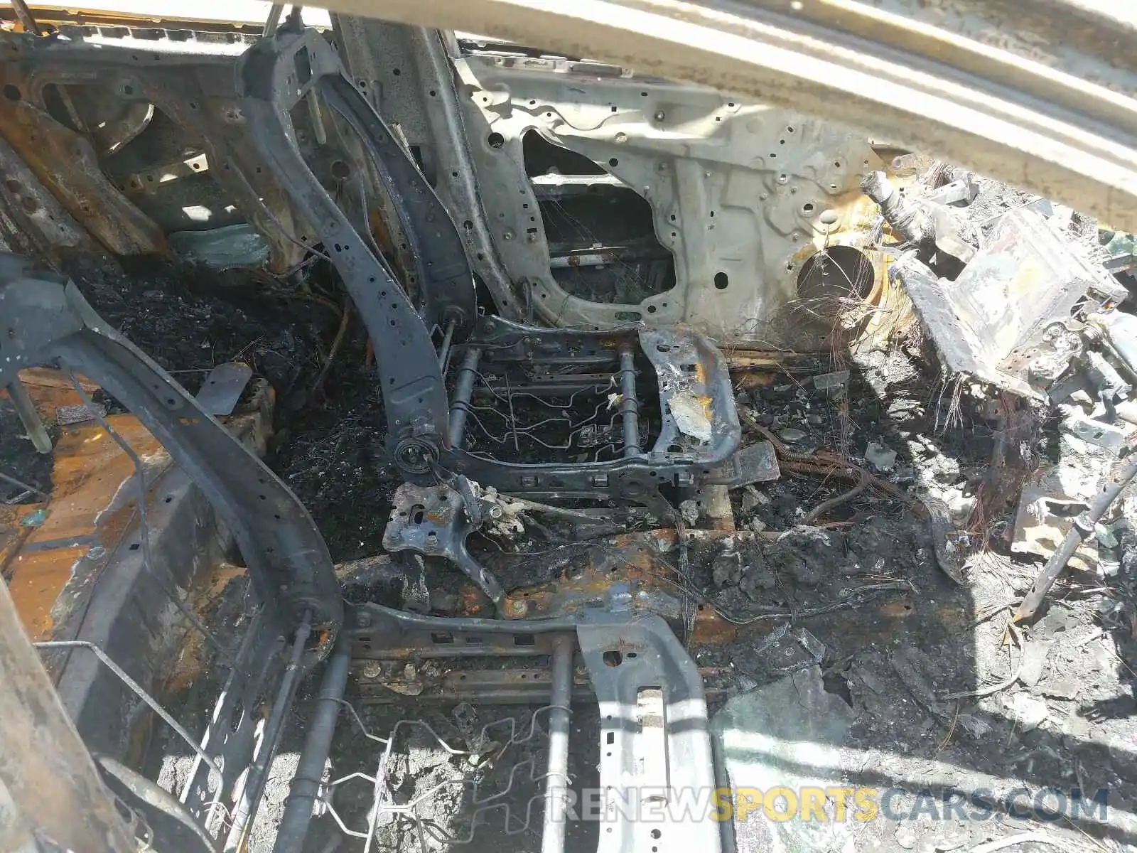 5 Photograph of a damaged car 5YFEPRAE0LP132119 TOYOTA COROLLA 2020