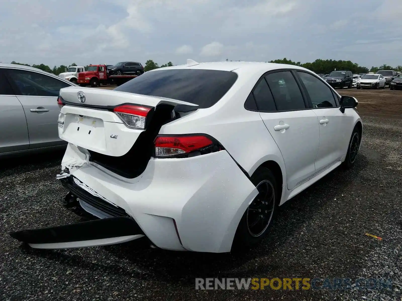 4 Photograph of a damaged car 5YFEPRAE0LP132816 TOYOTA COROLLA 2020