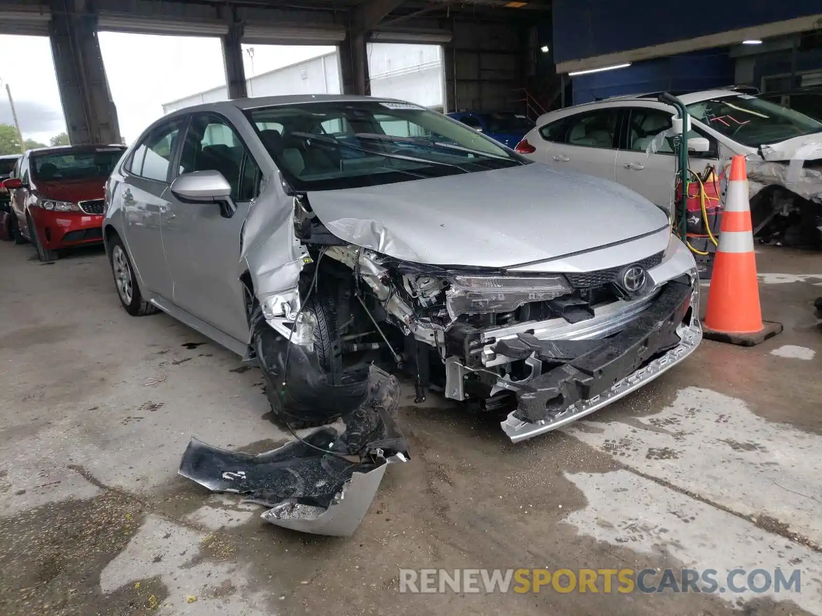 1 Photograph of a damaged car 5YFEPRAE0LP133805 TOYOTA COROLLA 2020