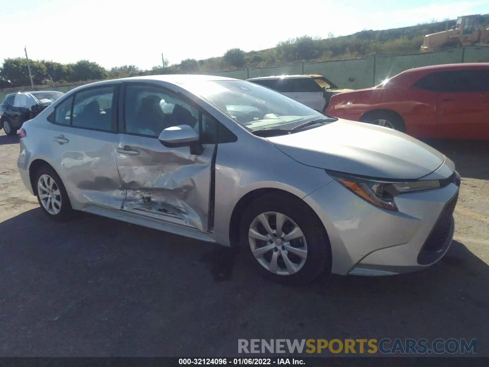 1 Photograph of a damaged car 5YFEPRAE0LP134288 TOYOTA COROLLA 2020