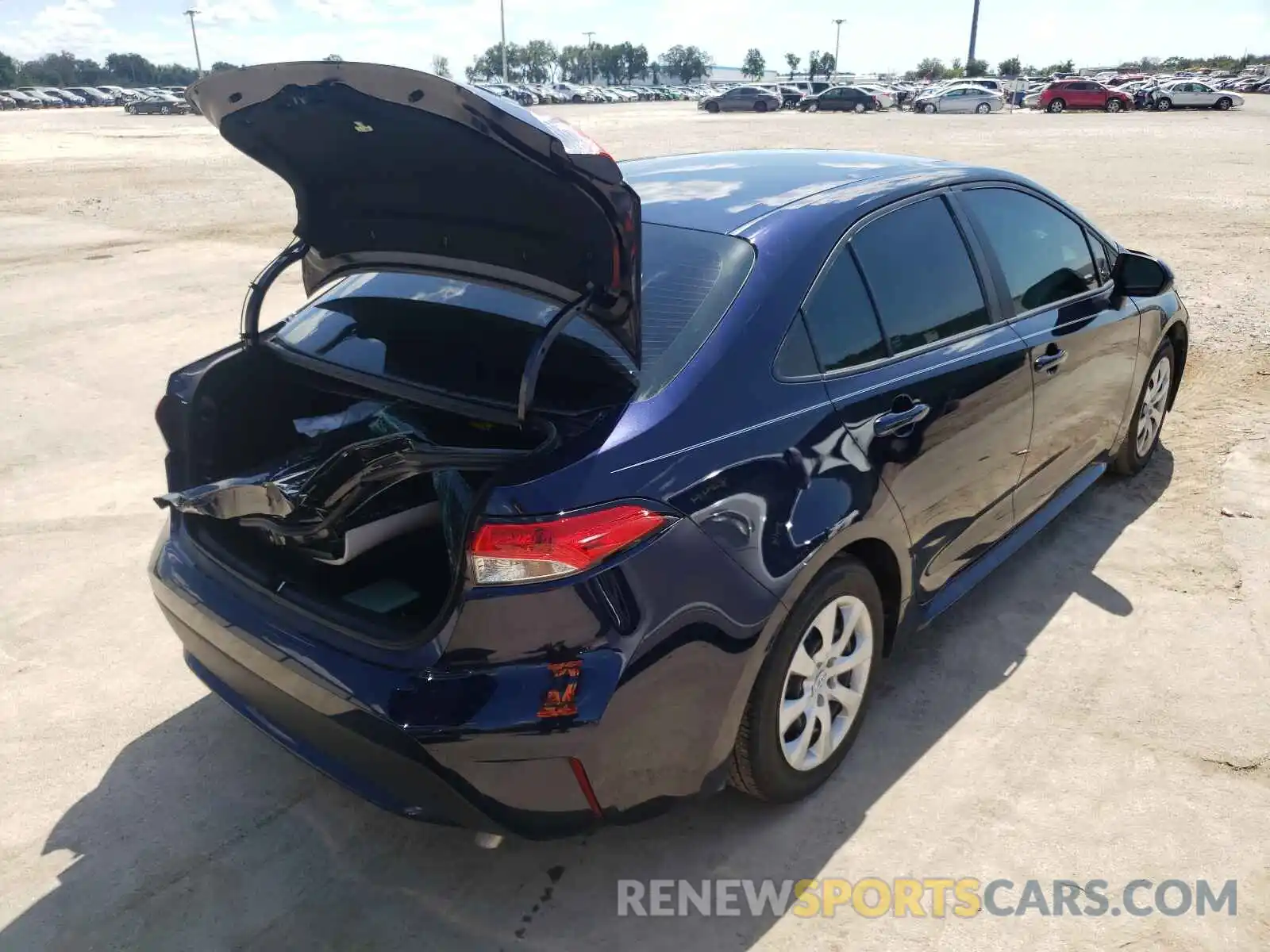 4 Photograph of a damaged car 5YFEPRAE0LP135568 TOYOTA COROLLA 2020