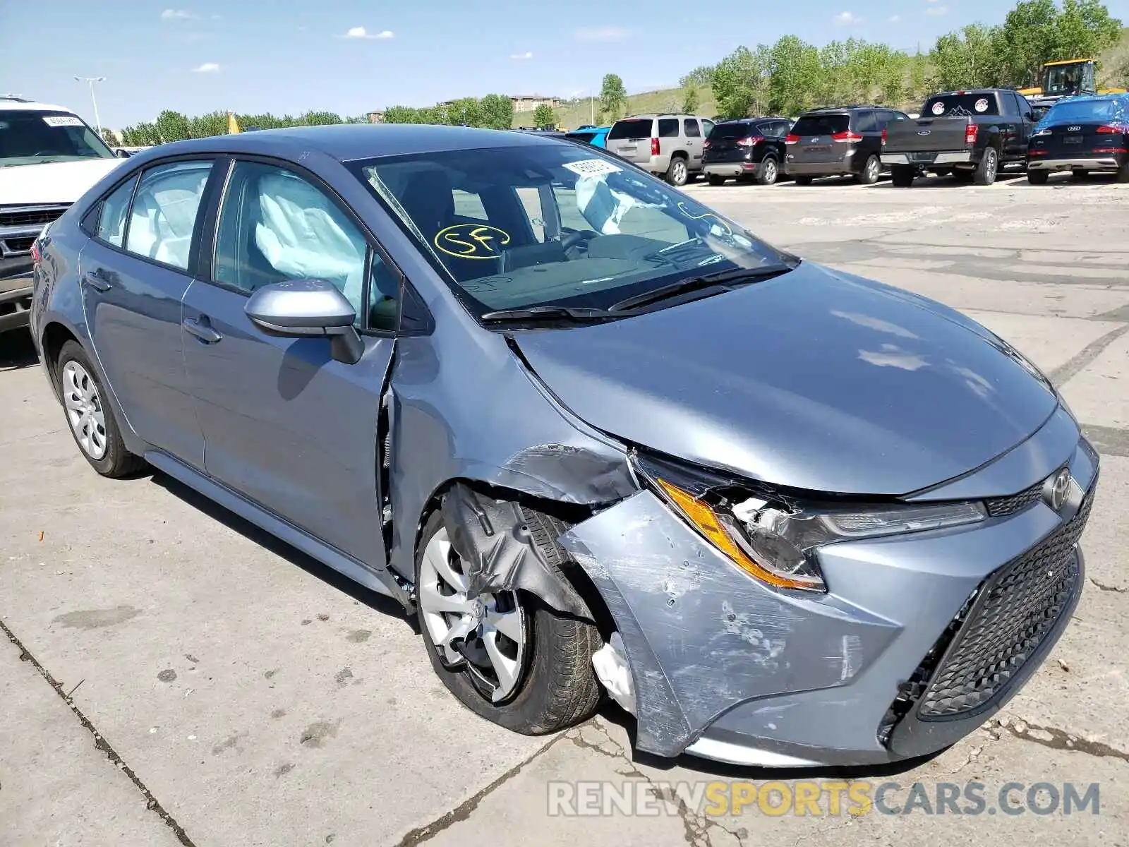 1 Photograph of a damaged car 5YFEPRAE0LP137904 TOYOTA COROLLA 2020