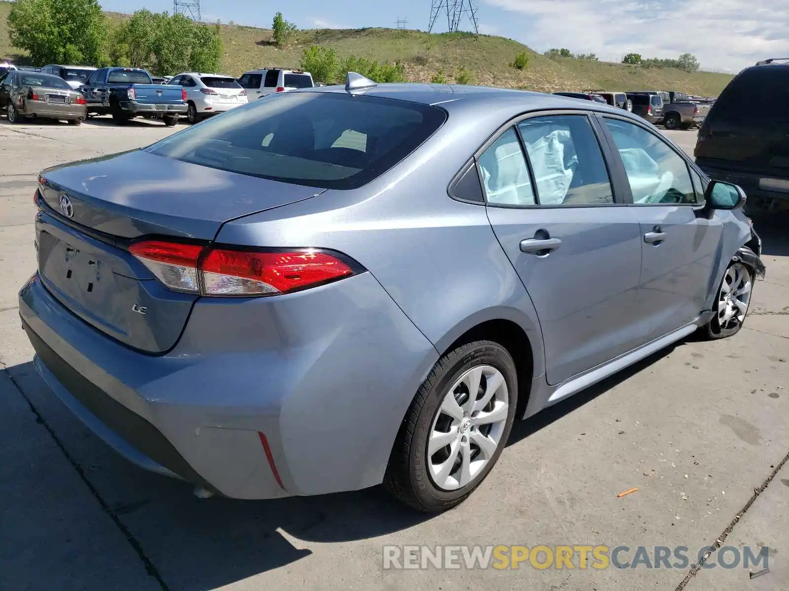 4 Photograph of a damaged car 5YFEPRAE0LP137904 TOYOTA COROLLA 2020