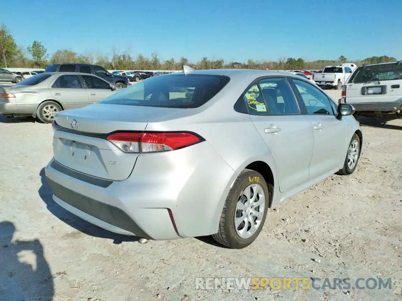 4 Photograph of a damaged car 5YFEPRAE0LP140964 TOYOTA COROLLA 2020