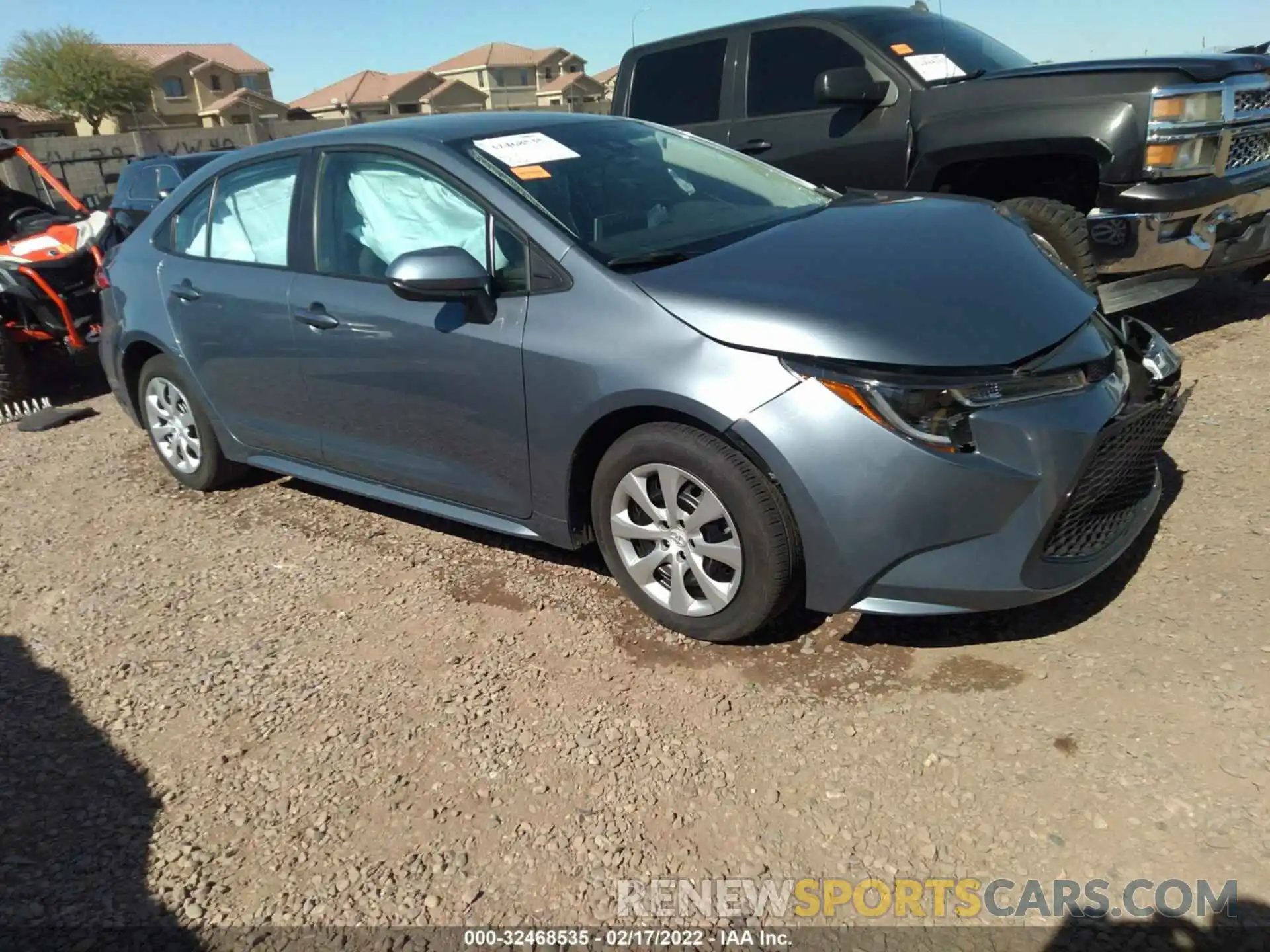 1 Photograph of a damaged car 5YFEPRAE0LP144285 TOYOTA COROLLA 2020