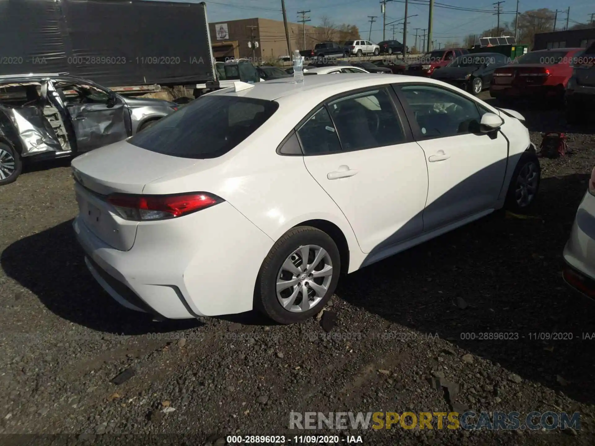 4 Photograph of a damaged car 5YFEPRAE1LP008022 TOYOTA COROLLA 2020