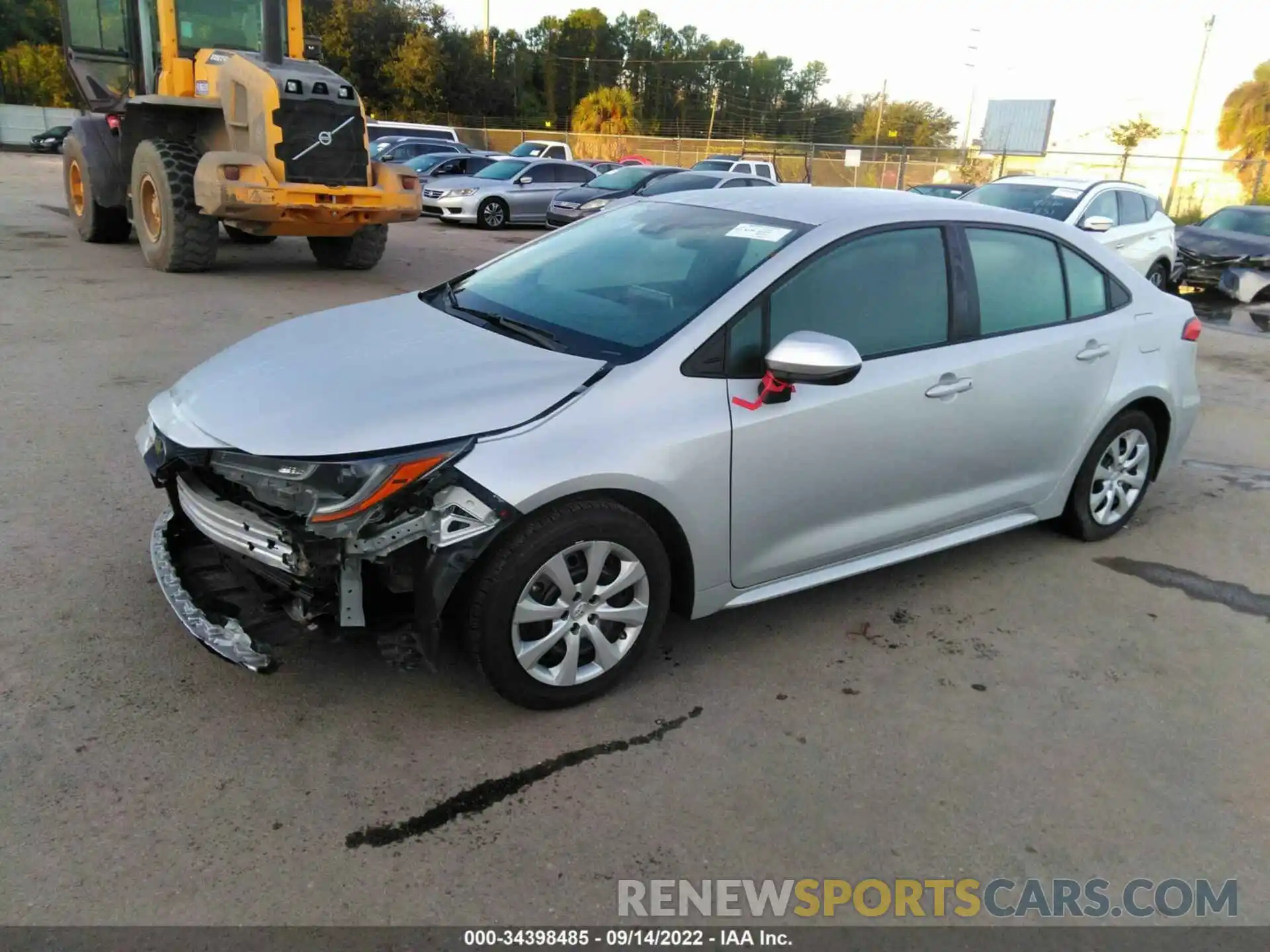 2 Photograph of a damaged car 5YFEPRAE1LP008246 TOYOTA COROLLA 2020