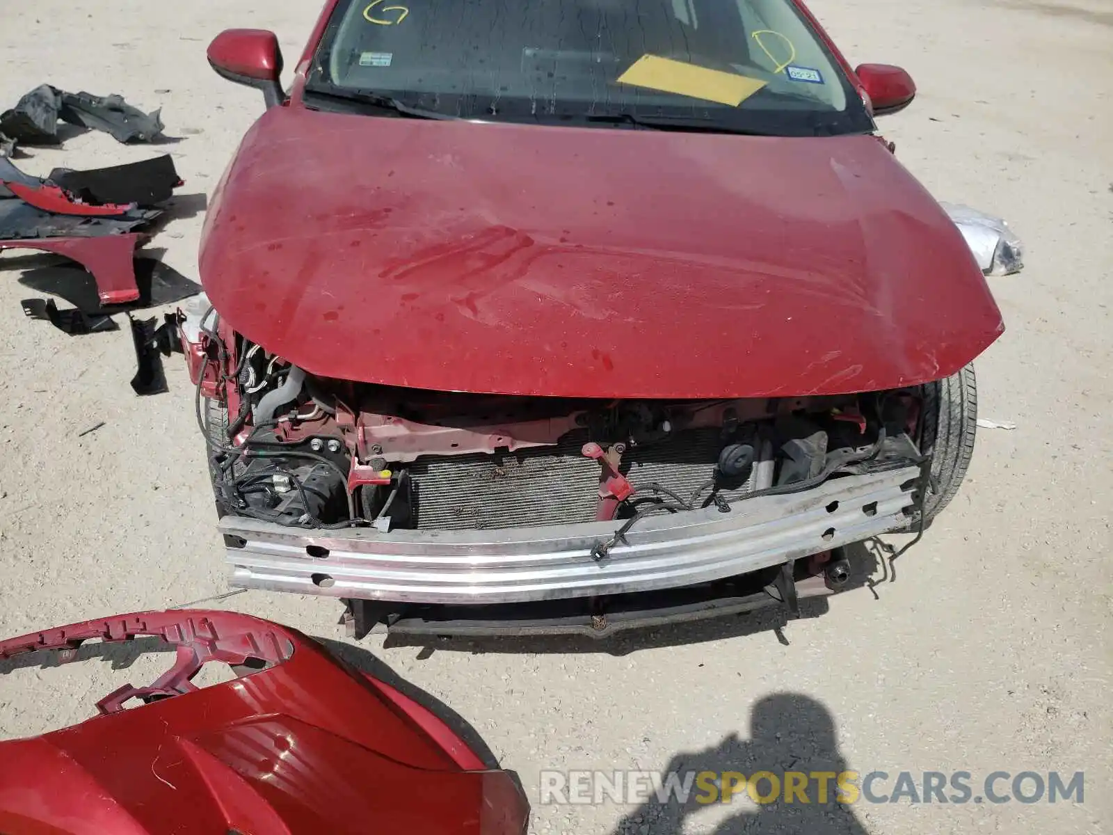 9 Photograph of a damaged car 5YFEPRAE1LP017304 TOYOTA COROLLA 2020